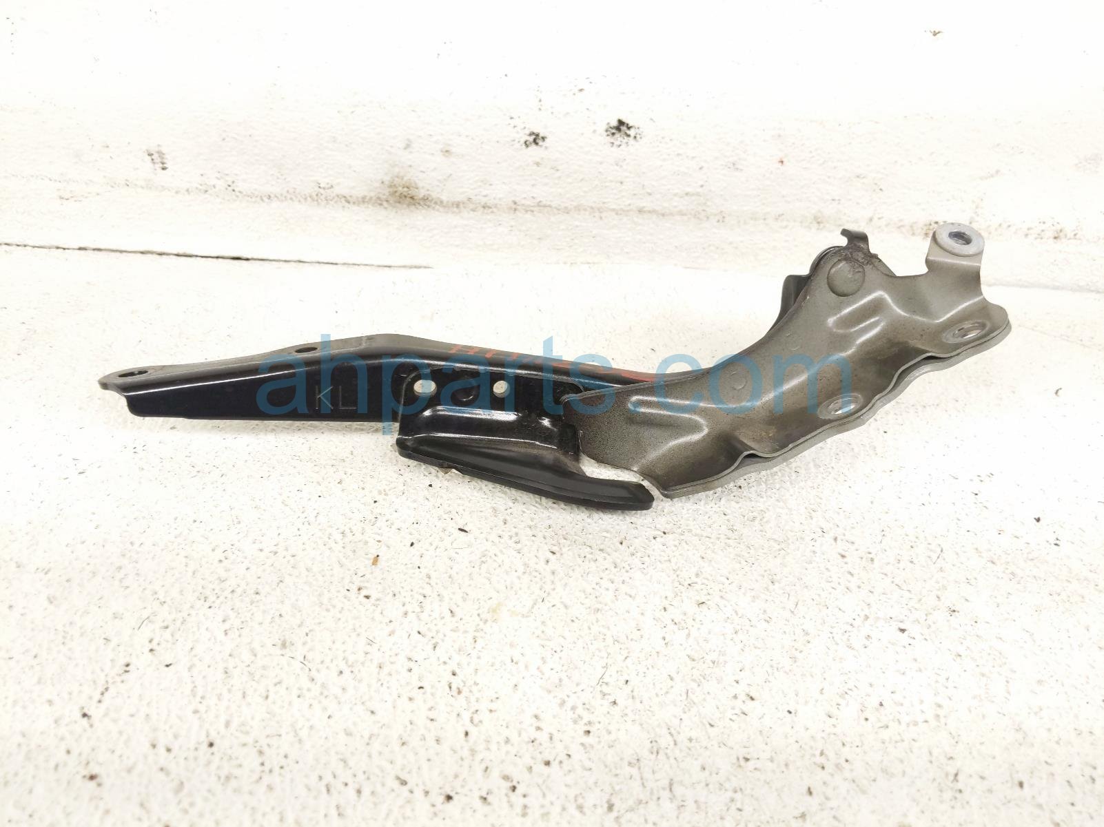 2025 Subaru Forester Driver Hood Hinge Black 57260SJ0109P Replacement 2025 Subaru Forester Driver Hood Hinge Black 57260SJ0109P Replacement thumbnail