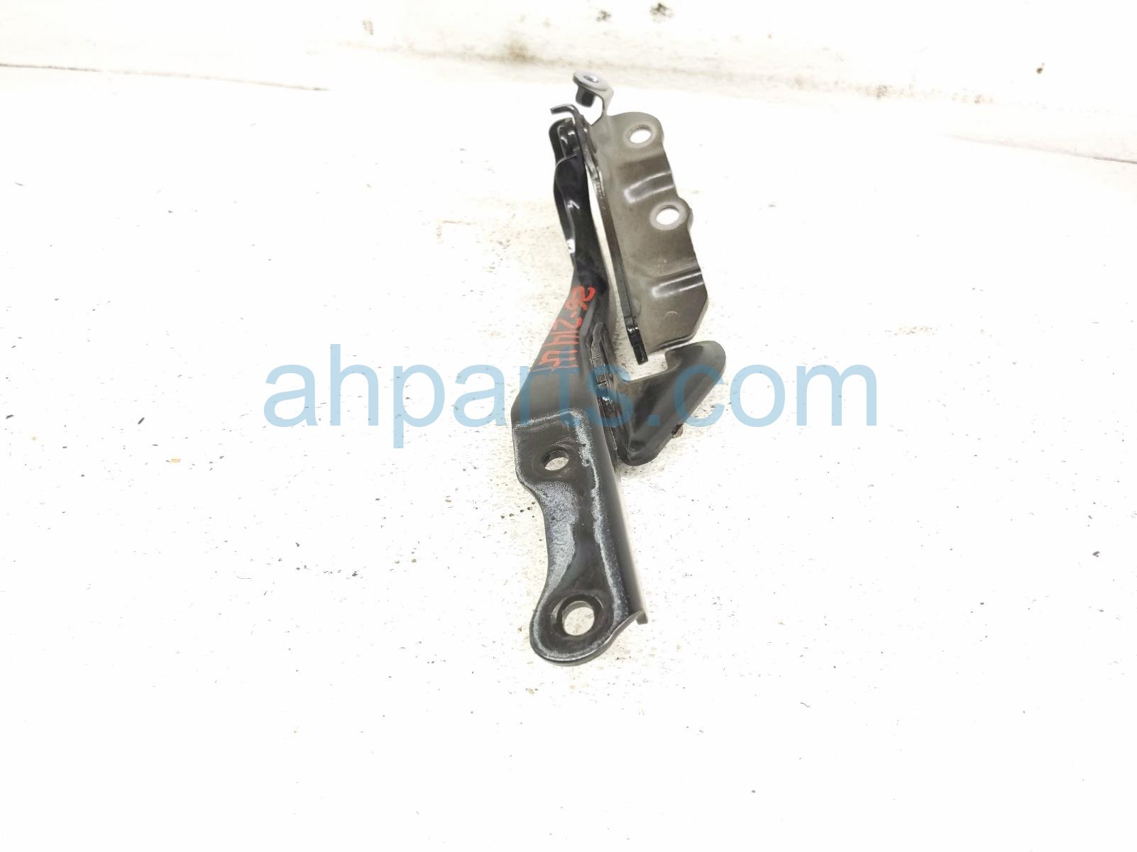 2025 Subaru Forester Driver Hood Hinge Black 57260SJ0109P Replacement 2025 Subaru Forester Driver Hood Hinge Black 57260SJ0109P Replacement thumbnail