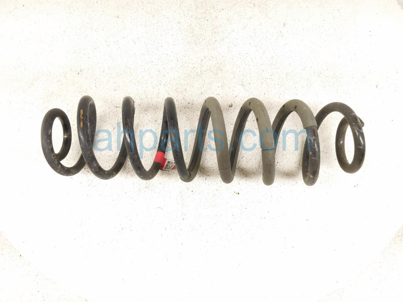 Toyota RR/LH COIL SPRING - AWD