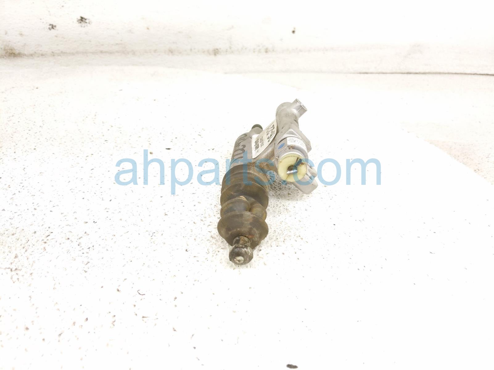 2025 Honda Civic Clutch Slave Cylinder M.t 1.5t 46930 3K0 H01 Replacement 2025 Honda Civic Clutch Slave Cylinder M.t 1.5t 46930 3K0 H01 Replacement thumbnail