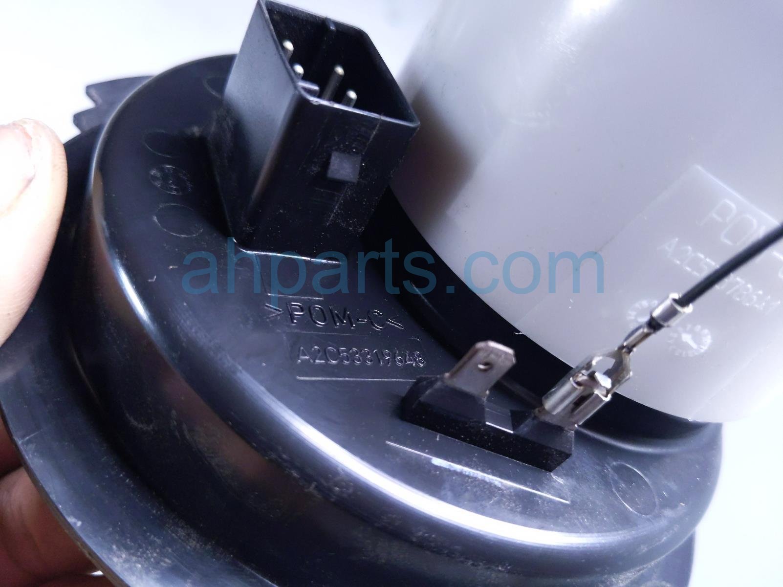 2011 Porsche Panamera Fuel Filter W/ Flange 4.8l 970 201 424 03 Replacement 2011 Porsche Panamera Fuel Filter W/ Flange 4.8l 970 201 424 03 Replacement thumbnail