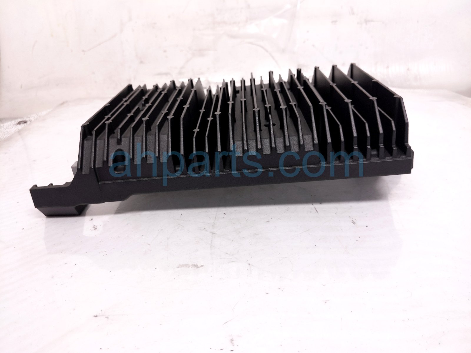 2023 Acura MDX Audio Amplifier Unit Els Studio 39186 TYA A21 Replacement 2023 Acura MDX Audio Amplifier Unit Els Studio 39186 TYA A21 Replacement thumbnail