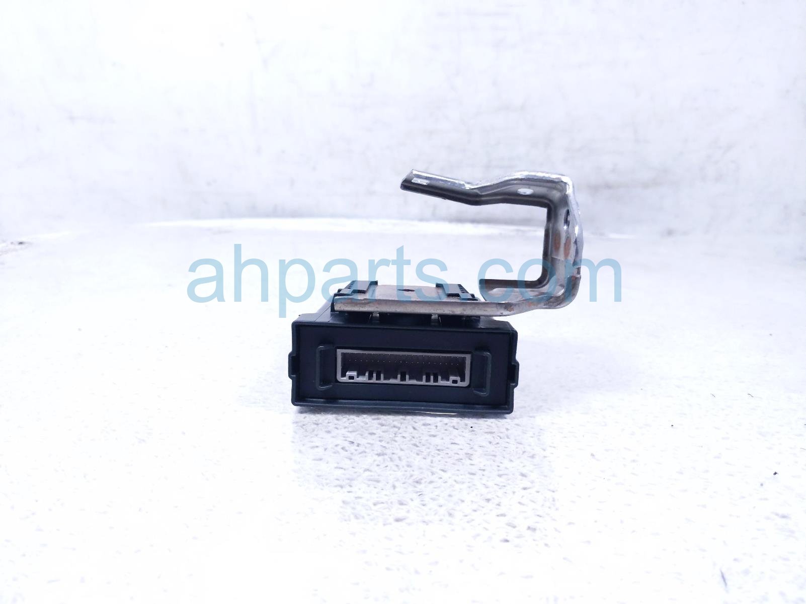 2024 Honda Pilot Can Gateway Control Module 38890 T90 AU1 Replacement 2024 Honda Pilot Can Gateway Control Module 38890 T90 AU1 Replacement thumbnail