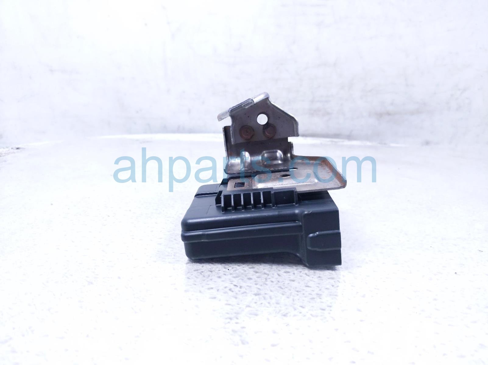 2024 Honda Pilot Can Gateway Control Module 38890 T90 AU1 Replacement 2024 Honda Pilot Can Gateway Control Module 38890 T90 AU1 Replacement thumbnail