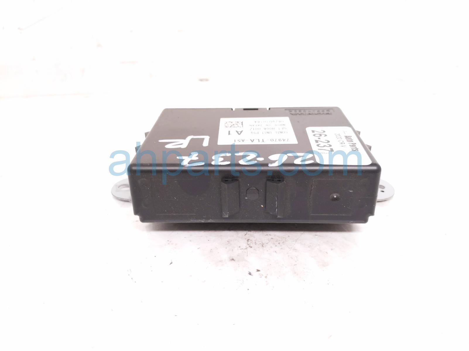 2020 Honda CR V Power Tailgate Control Module 74970 TLA A51 Replacement 2020 Honda CR V Power Tailgate Control Module 74970 TLA A51 Replacement thumbnail