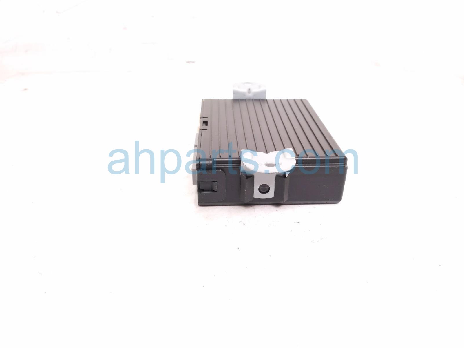 2020 Honda CR V Power Tailgate Control Module 74970 TLA A51 Replacement 2020 Honda CR V Power Tailgate Control Module 74970 TLA A51 Replacement thumbnail
