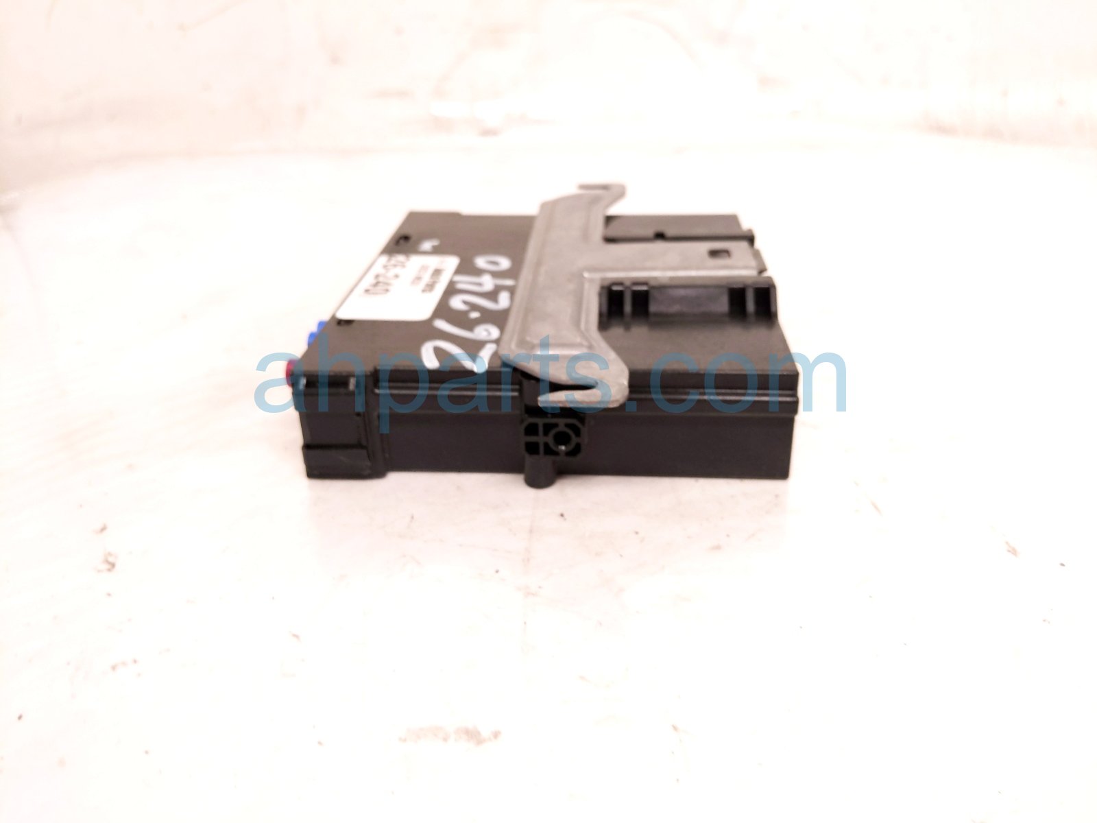 2023 Acura MDX Telematics Control Unit 39870 TYA A02 Replacement 2023 Acura MDX Telematics Control Unit 39870 TYA A02 Replacement thumbnail