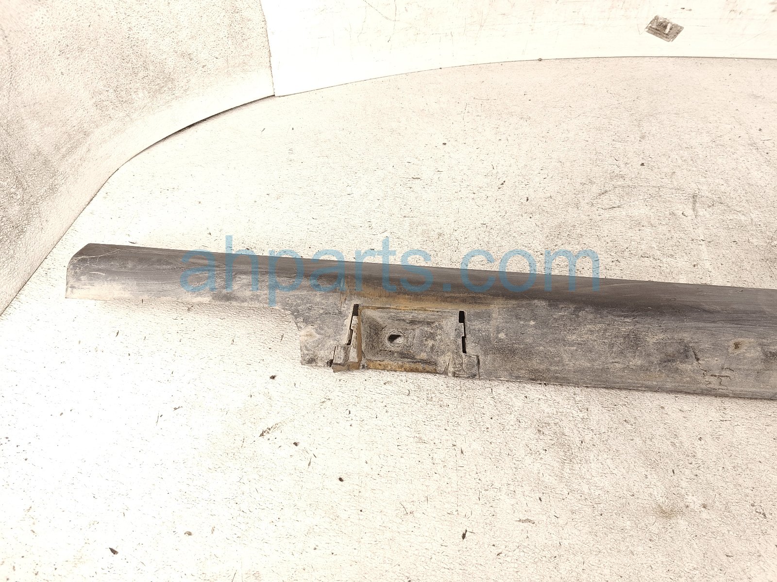 2023 Honda HR V Rocker Trim Driver Side Skirt / Molding Black 71850 3W0 A00 Replacement 2023 Honda HR V Rocker Trim Driver Side Skirt / Molding Black 71850 3W0 A00 Replacement thumbnail