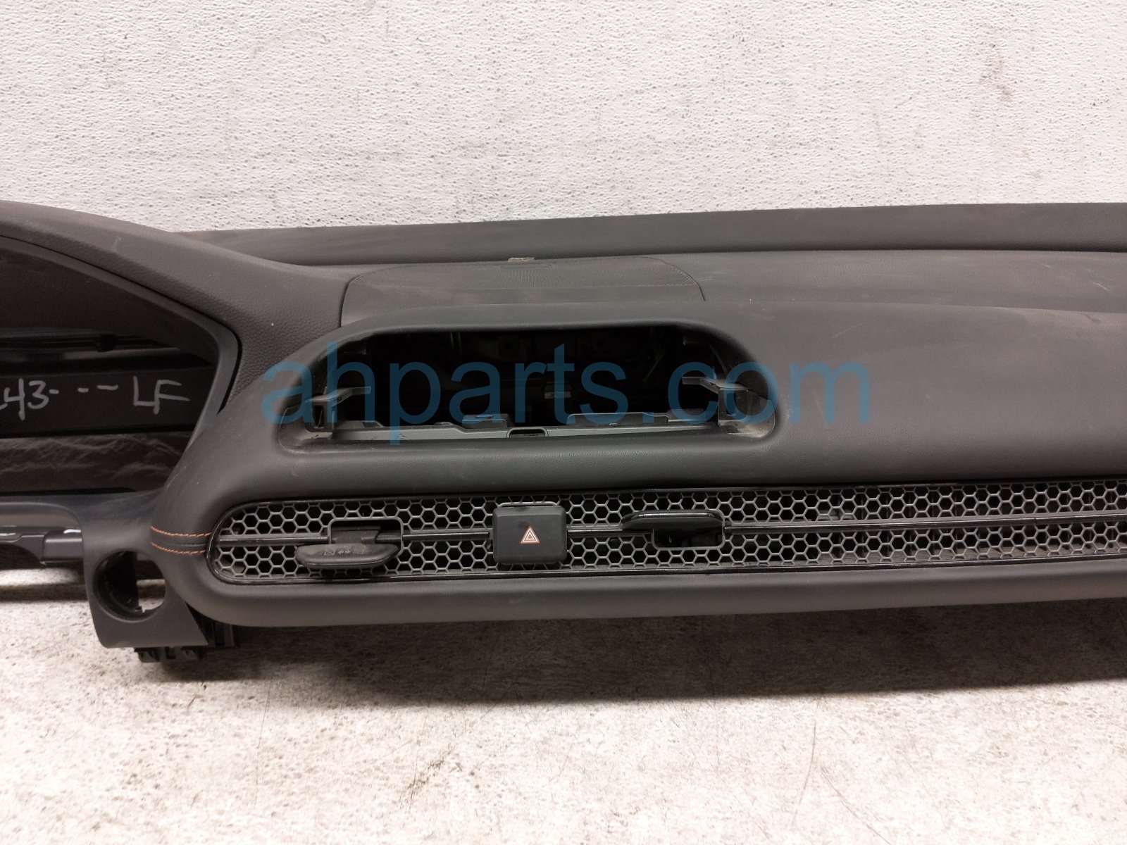 2023 Honda HR V Dashboard W/ Airbag 77100 3W0 A00ZA Replacement 2023 Honda HR V Dashboard W/ Airbag 77100 3W0 A00ZA Replacement thumbnail