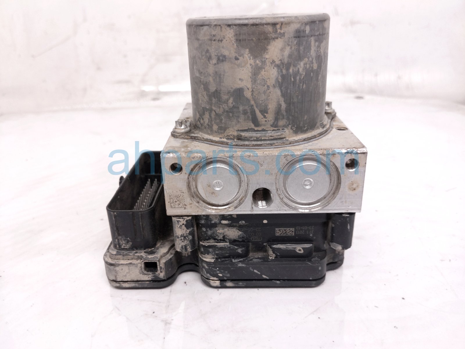 2023 Honda HR V (anti Lock Brake) Abs/vsa Pump Modulator 57100 3W0 A13 Replacement 2023 Honda HR V (anti Lock Brake) Abs/vsa Pump Modulator 57100 3W0 A13 Replacement thumbnail