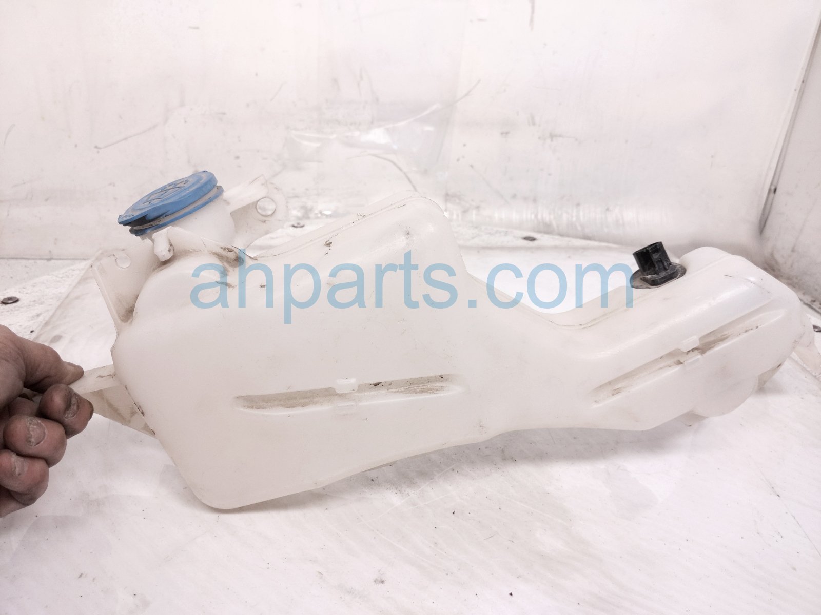 2023 Honda HR V Windshield Washer Reservoir Tank 76841 3W0 A01 Replacement 2023 Honda HR V Windshield Washer Reservoir Tank 76841 3W0 A01 Replacement thumbnail