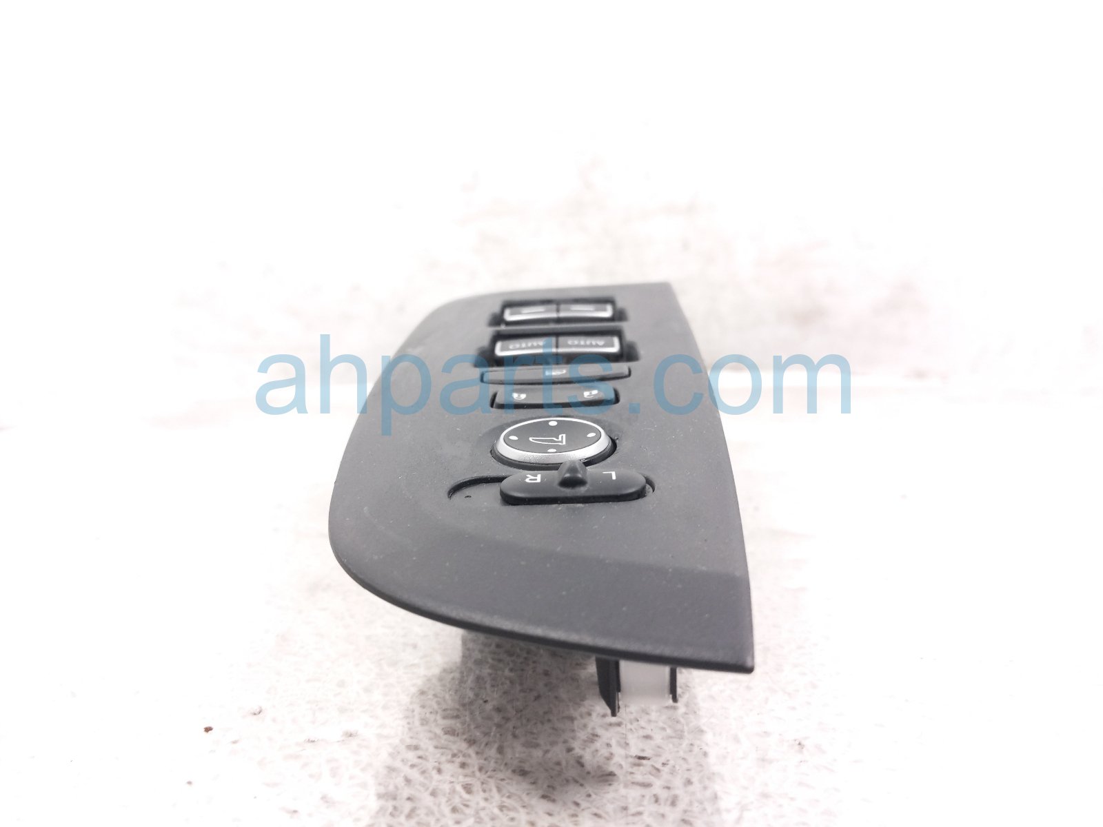 2023 Honda HR V Power / Master Window Control Switch 35750 3V0 A11 Replacement 2023 Honda HR V Power / Master Window Control Switch 35750 3V0 A11 Replacement thumbnail