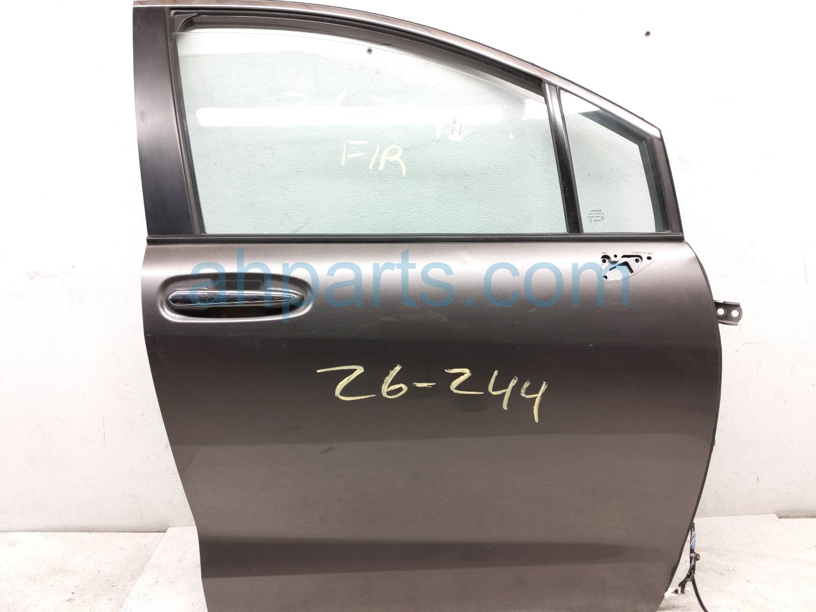 2022 Toyota Sienna Front Passenger Door Grey No Mirror/trim 67001 08080 Replacement 2022 Toyota Sienna Front Passenger Door Grey No Mirror/trim 67001 08080 Replacement thumbnail