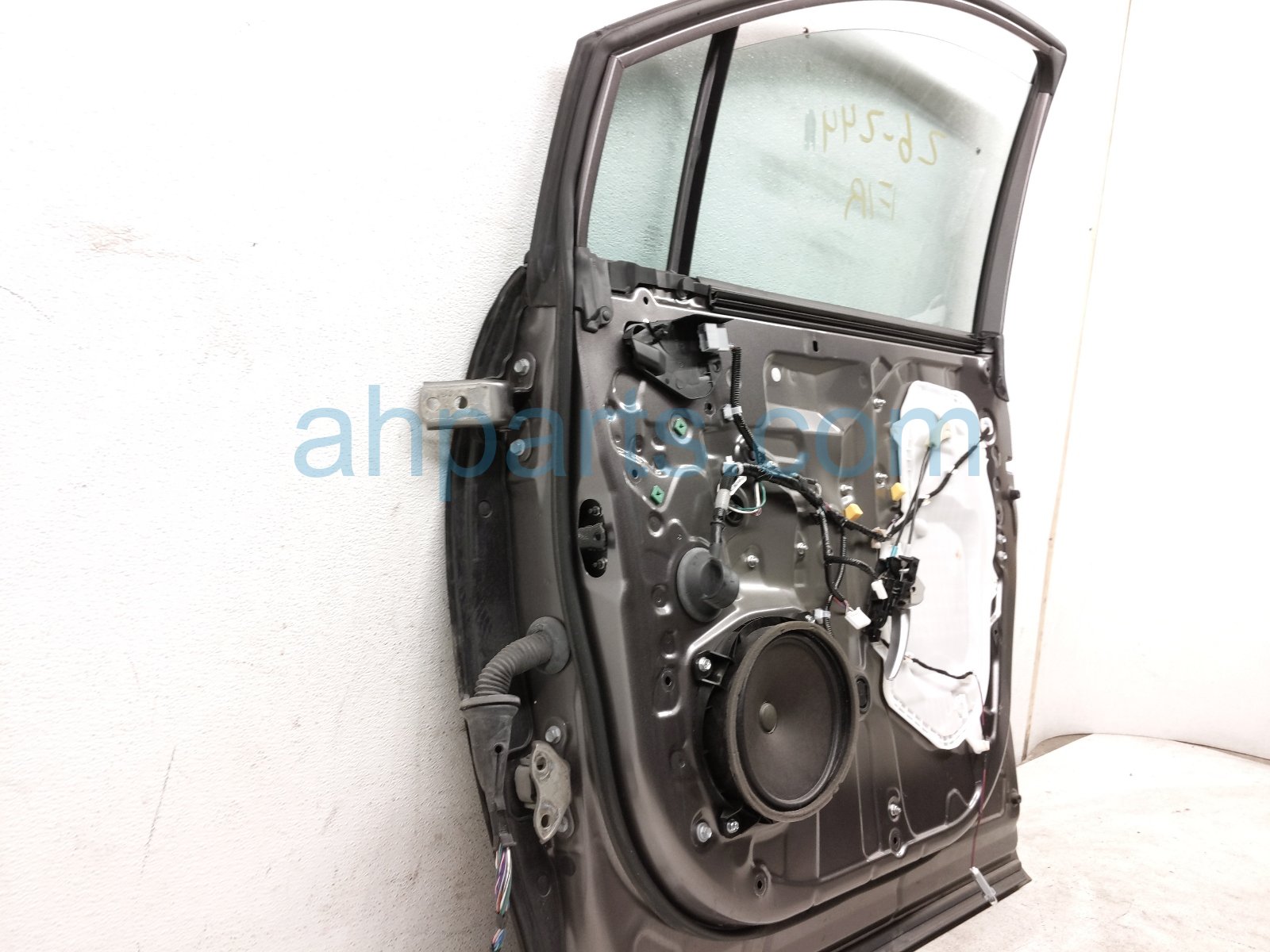 2022 Toyota Sienna Front Passenger Door Grey No Mirror/trim 67001 08080 Replacement 2022 Toyota Sienna Front Passenger Door Grey No Mirror/trim 67001 08080 Replacement thumbnail