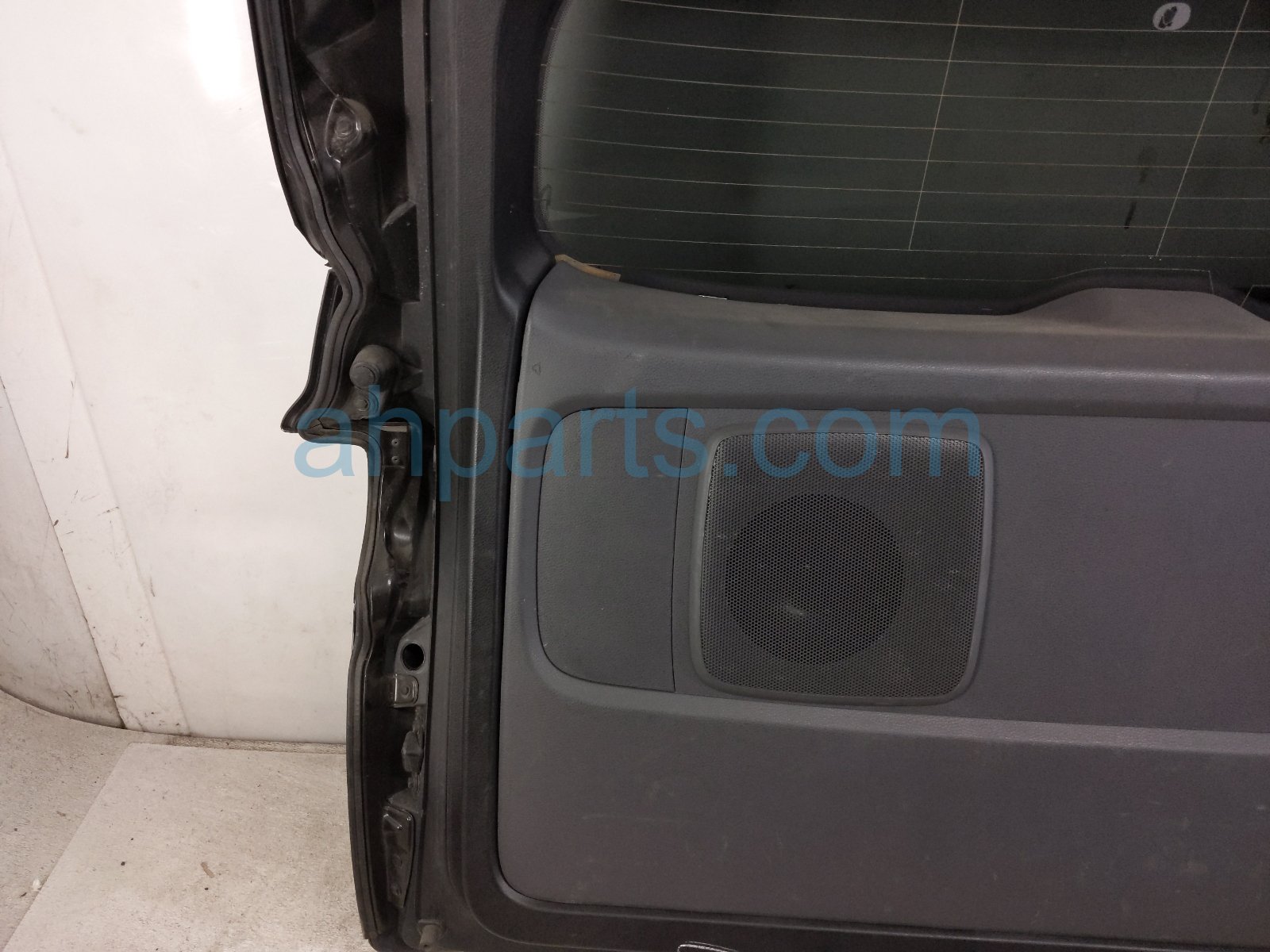 2022 Toyota Sienna Deck Trunk Lid Lift Gate / Tail Gate Grey 67005 08170 Replacement 2022 Toyota Sienna Deck Trunk Lid Lift Gate / Tail Gate Grey 67005 08170 Replacement thumbnail