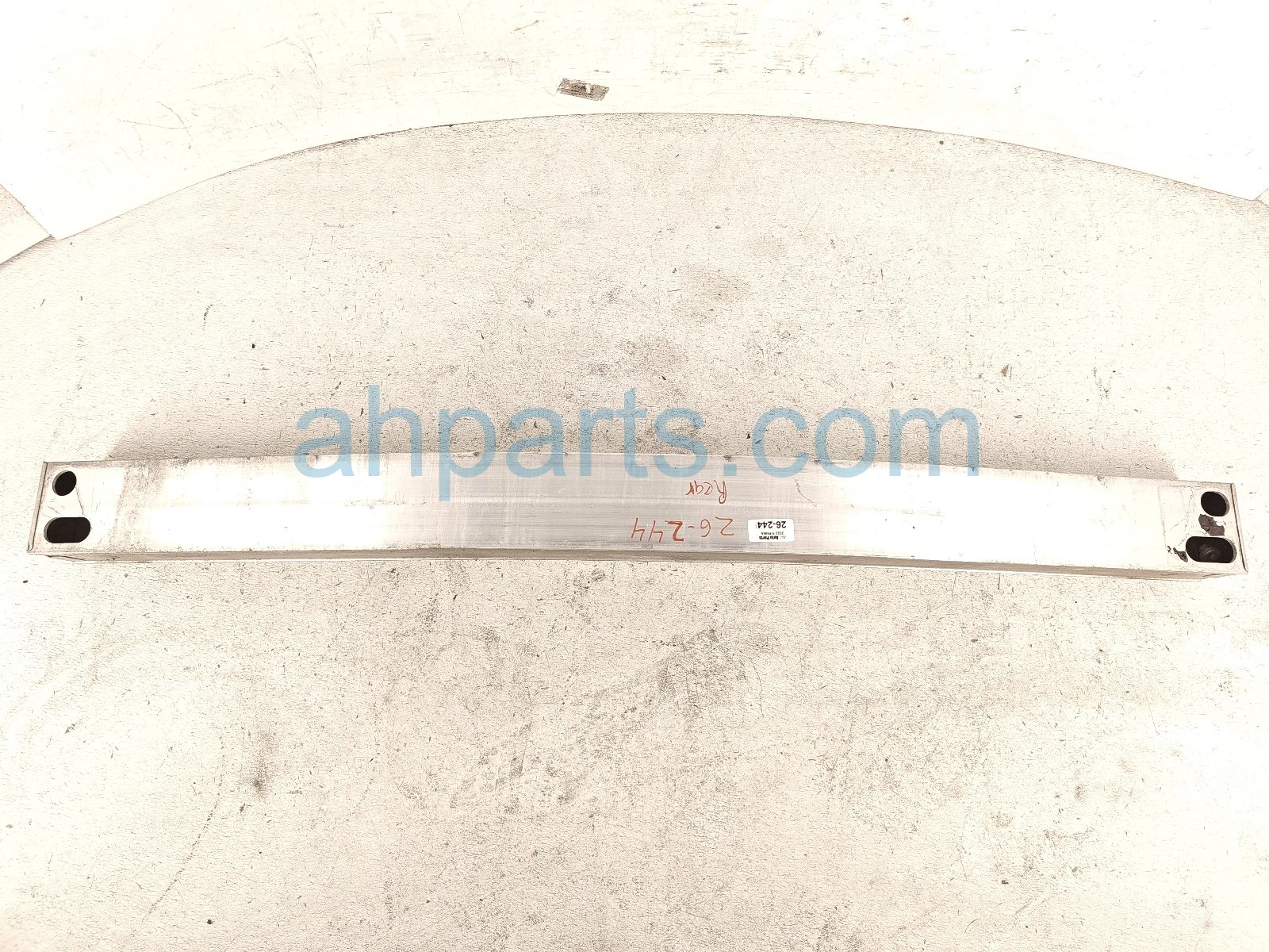Toyota REAR BUMPER REINFORCEMENT BAR