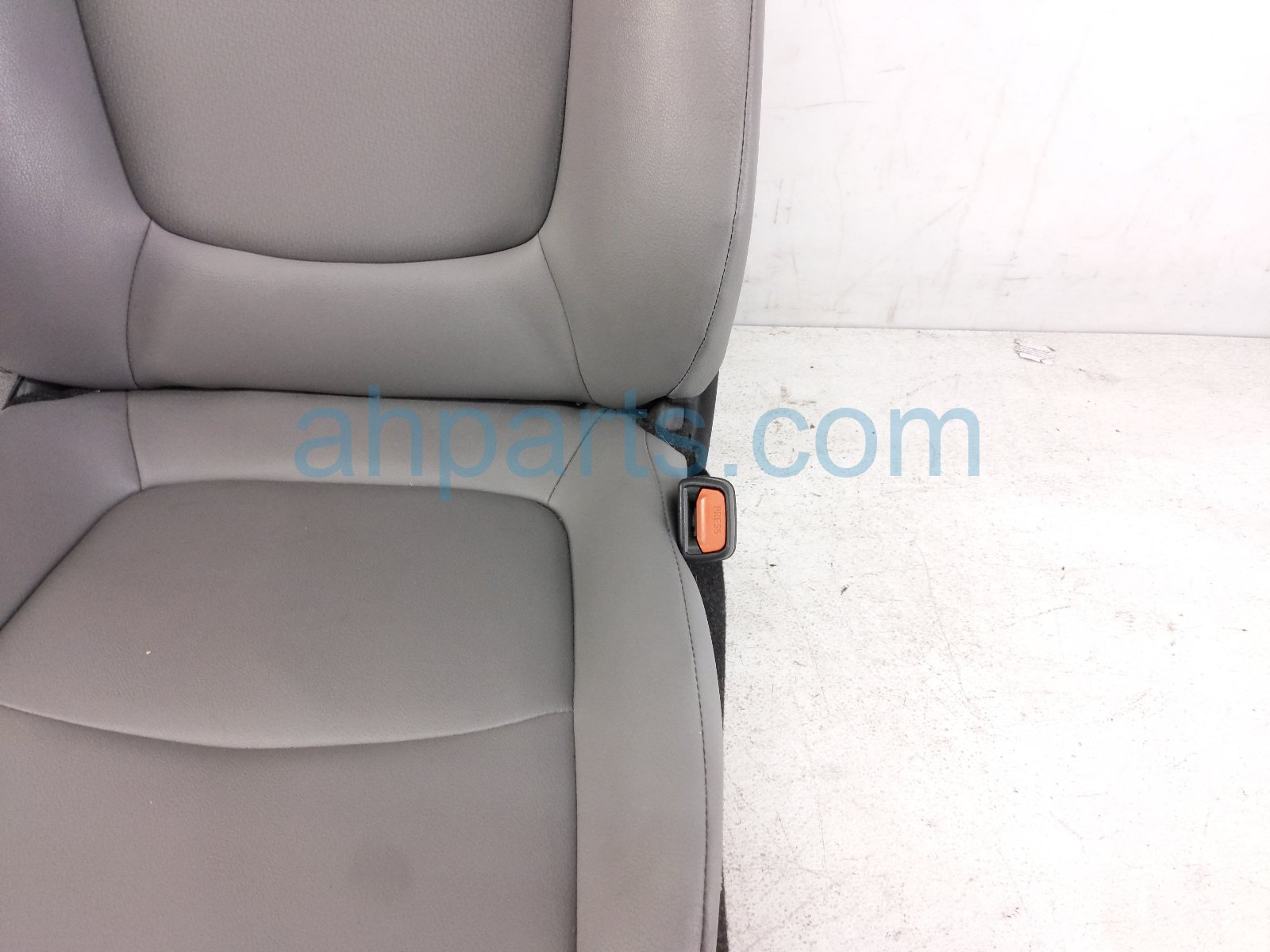 2022 Toyota Sienna Front Passenger Seat Grey W/ Airbag 71073 08270 B5 Replacement 2022 Toyota Sienna Front Passenger Seat Grey W/ Airbag 71073 08270 B5 Replacement thumbnail