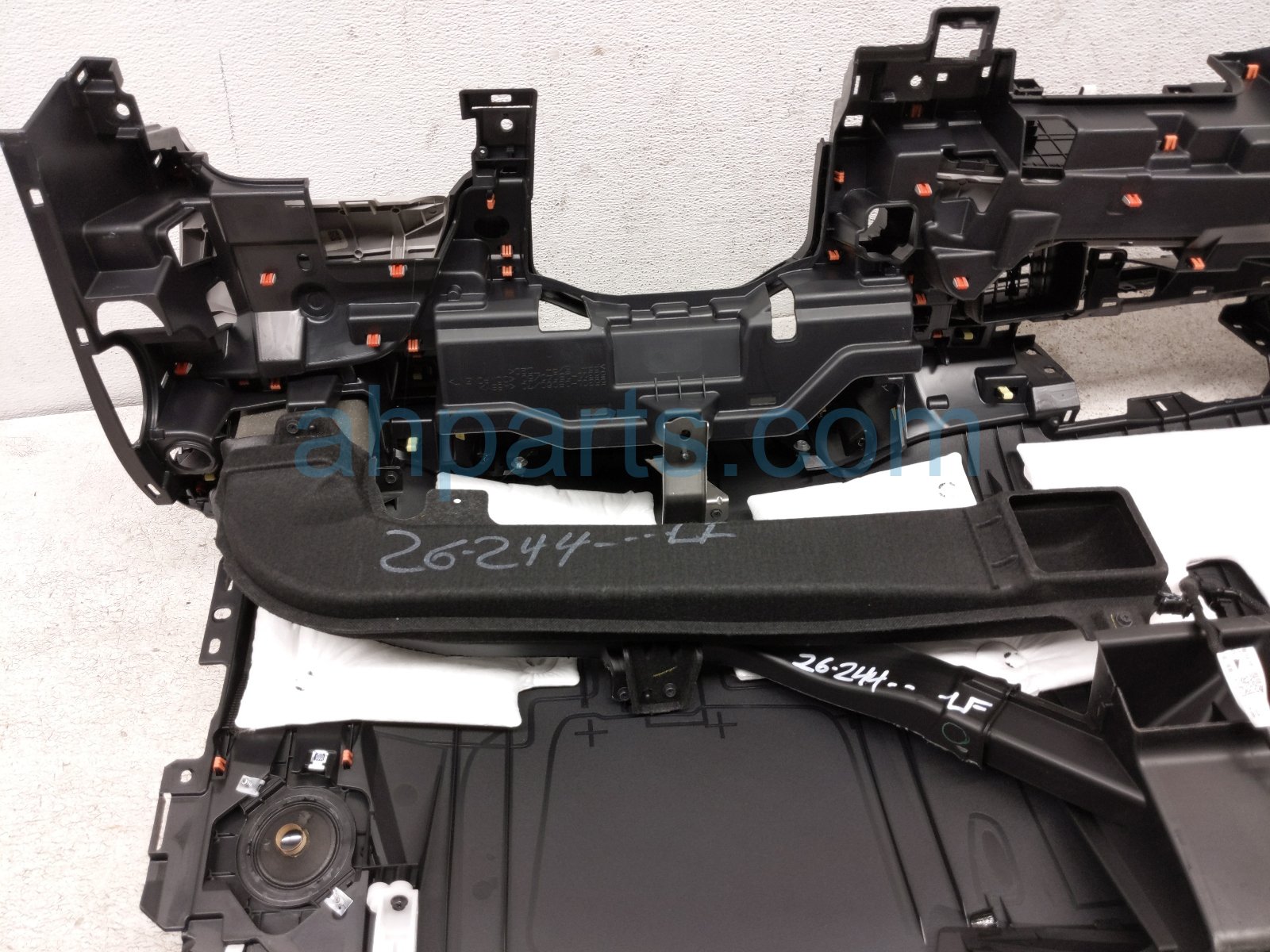 2022 Toyota Sienna Dashboard W/ Airbag 55400 0A050 C0 Replacement 2022 Toyota Sienna Dashboard W/ Airbag 55400 0A050 C0 Replacement thumbnail