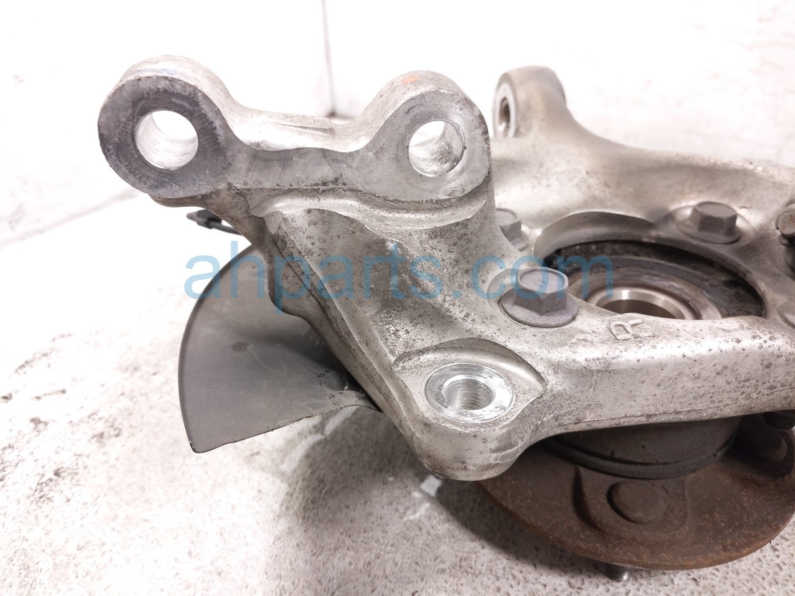 2022 Toyota Sienna Front Passenger Spindle Knuckle Hub Fwd 43550 0E020 Replacement 2022 Toyota Sienna Front Passenger Spindle Knuckle Hub Fwd 43550 0E020 Replacement thumbnail