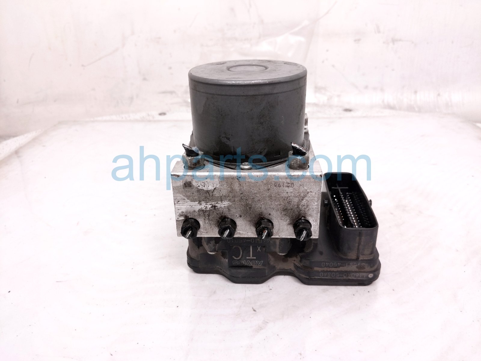 2022 Toyota Sienna (anti Lock Brake) Abs/vsa Pump Modulator 89541 45040 Replacement 2022 Toyota Sienna (anti Lock Brake) Abs/vsa Pump Modulator 89541 45040 Replacement thumbnail