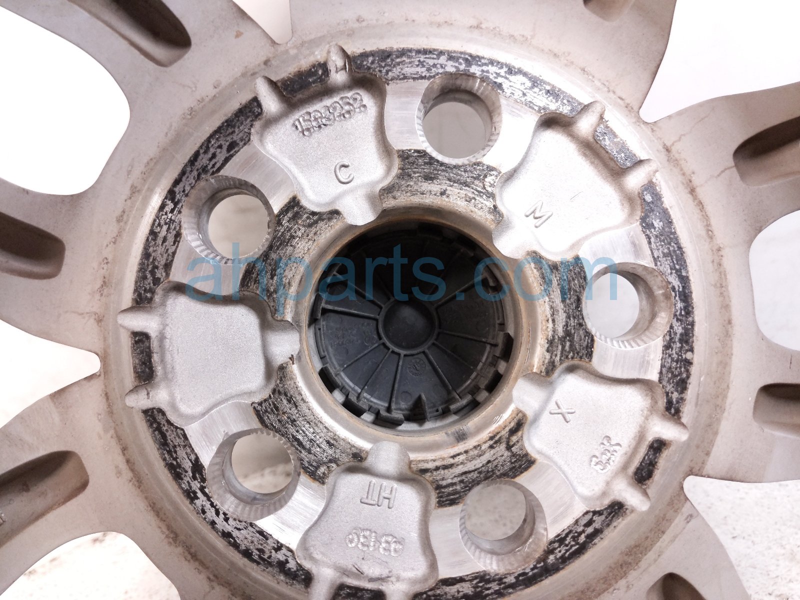 2022 Toyota Sienna Front Driver Wheel / Rim 42611 08200 Replacement 2022 Toyota Sienna Front Driver Wheel / Rim 42611 08200 Replacement thumbnail