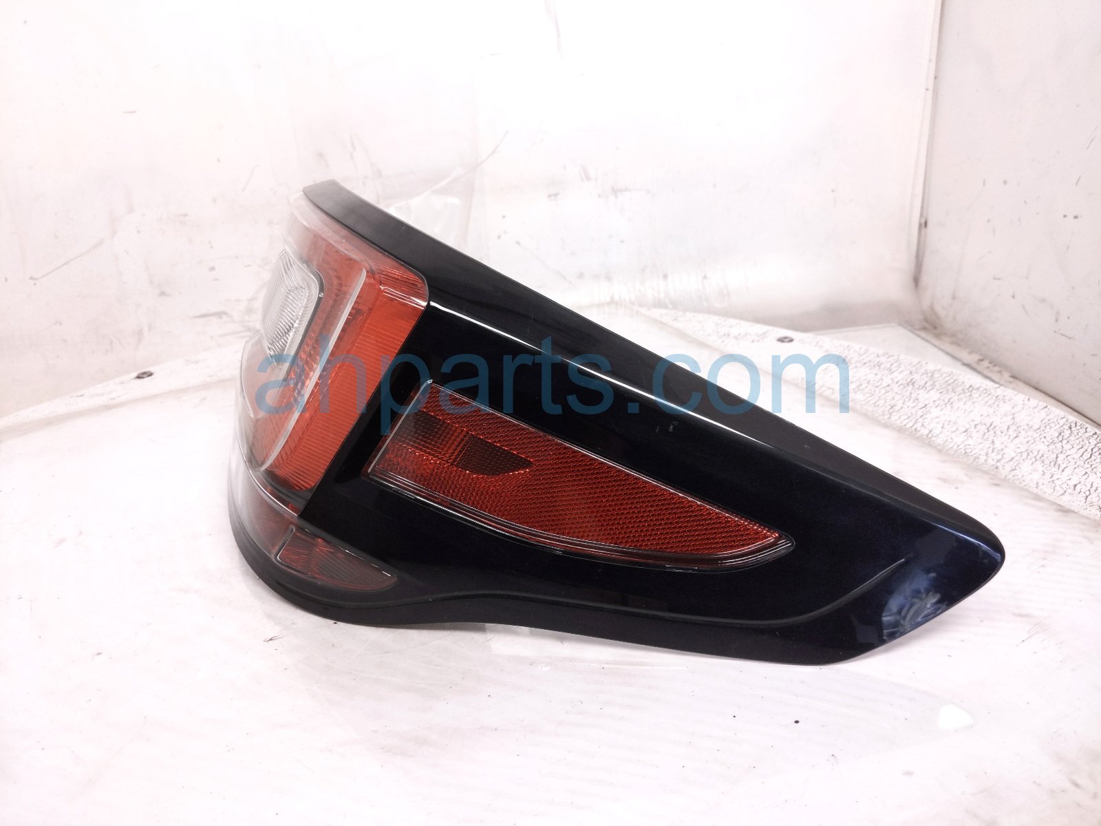 2024 Subaru Legacy Light / Rear Passenger Tail Lamp (on Body) 84201AN00B Replacement 2024 Subaru Legacy Light / Rear Passenger Tail Lamp (on Body) 84201AN00B Replacement thumbnail