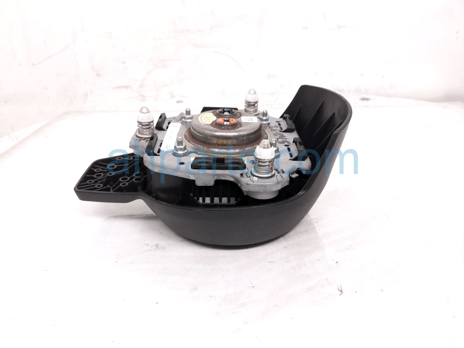 2024 Subaru Legacy Driver Wheel Airbag 98211AN00AVH Replacement 2024 Subaru Legacy Driver Wheel Airbag 98211AN00AVH Replacement thumbnail