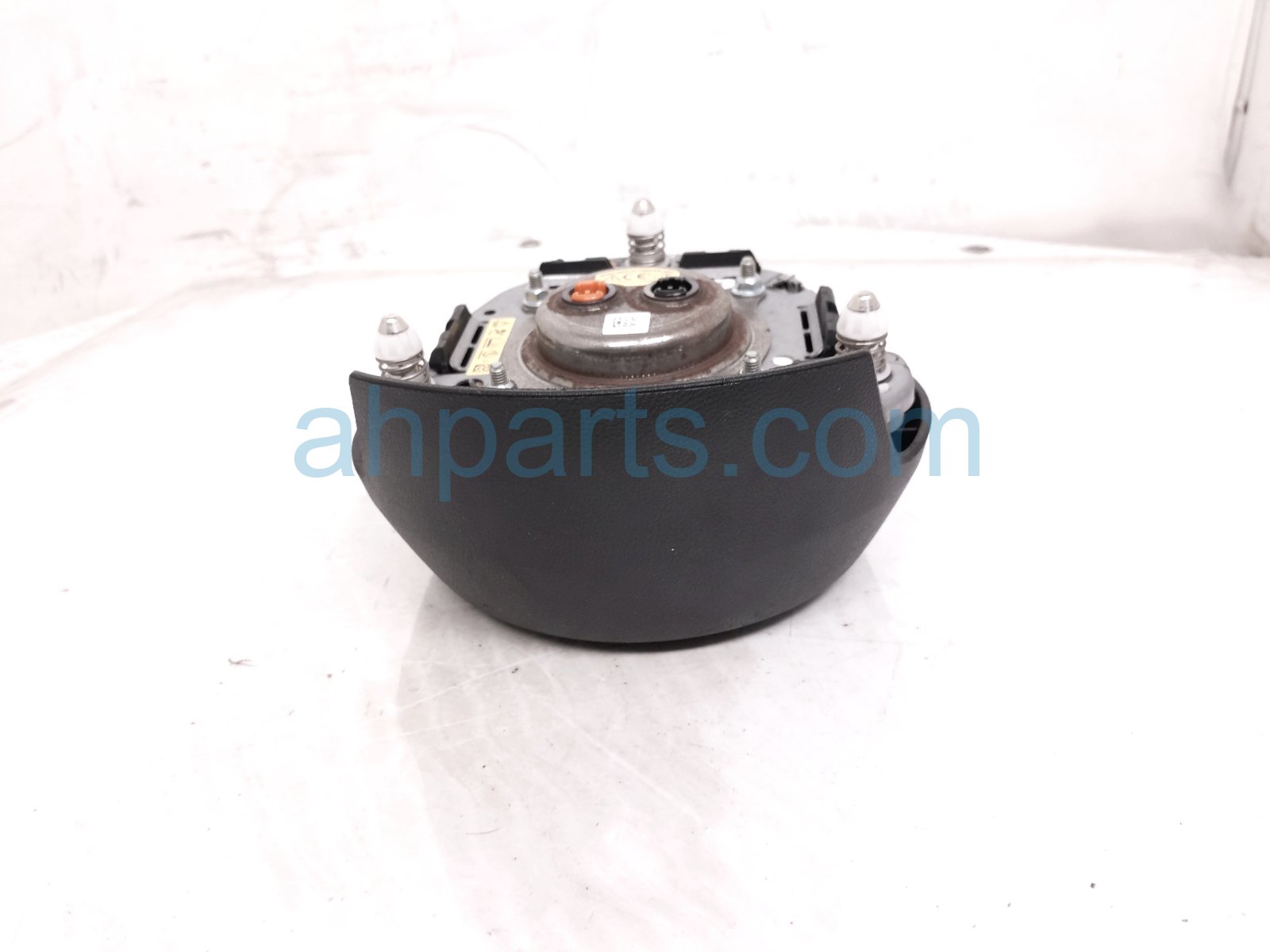 2024 Subaru Legacy Driver Wheel Airbag 98211AN00AVH Replacement 2024 Subaru Legacy Driver Wheel Airbag 98211AN00AVH Replacement thumbnail