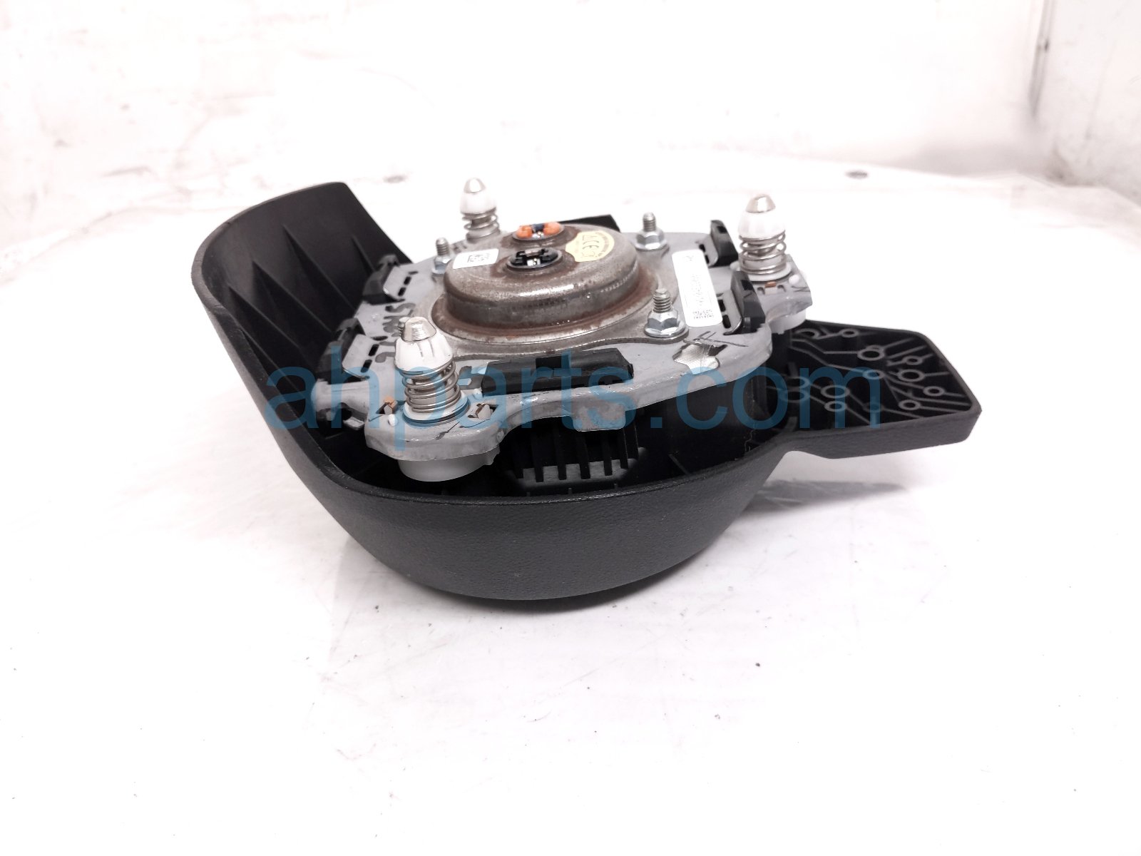 2024 Subaru Legacy Driver Wheel Airbag 98211AN00AVH Replacement 2024 Subaru Legacy Driver Wheel Airbag 98211AN00AVH Replacement thumbnail
