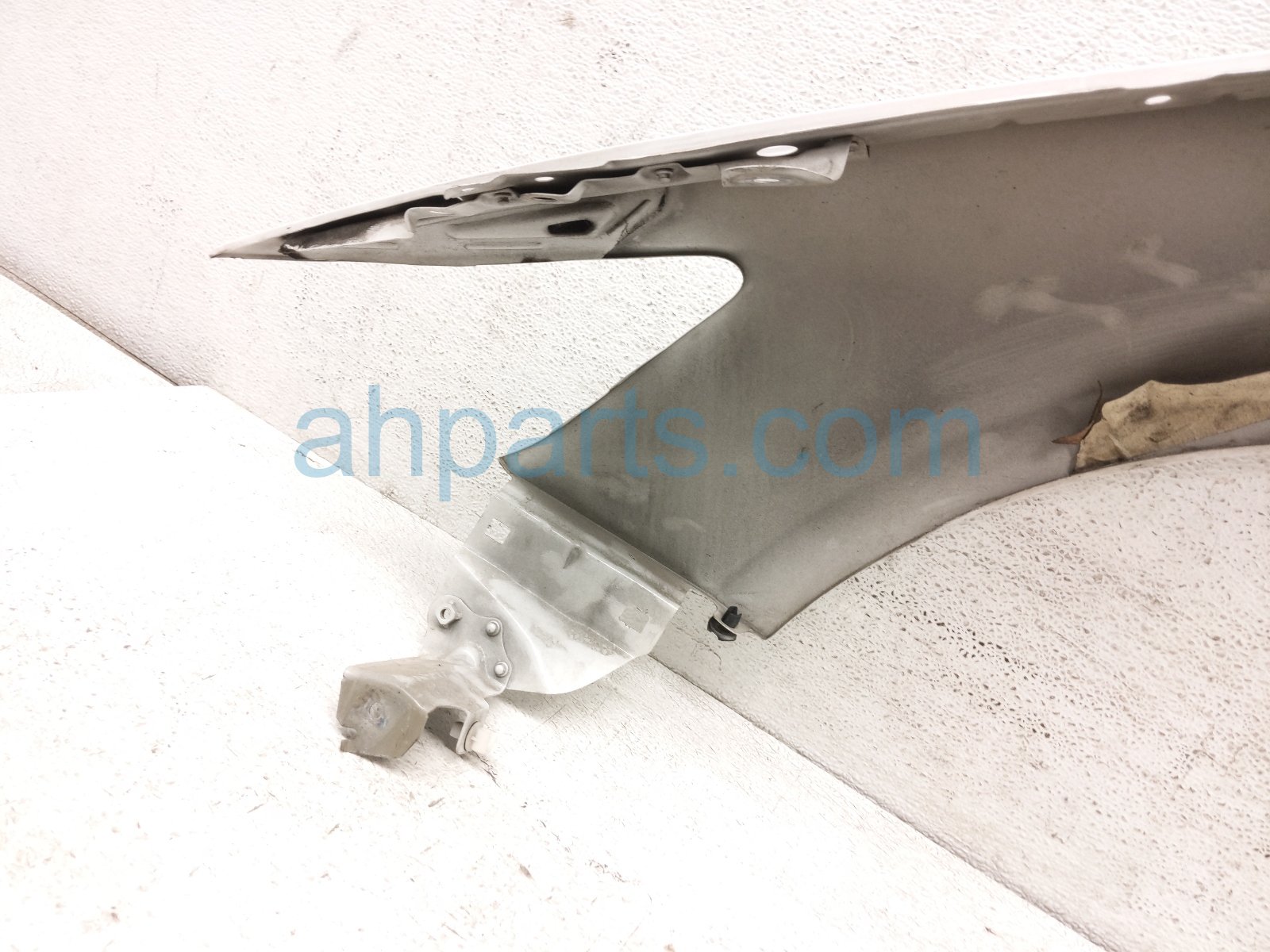 2019 Honda Accord Front Passenger Fender White 60210 TVA A00ZZ Replacement 2019 Honda Accord Front Passenger Fender White 60210 TVA A00ZZ Replacement thumbnail