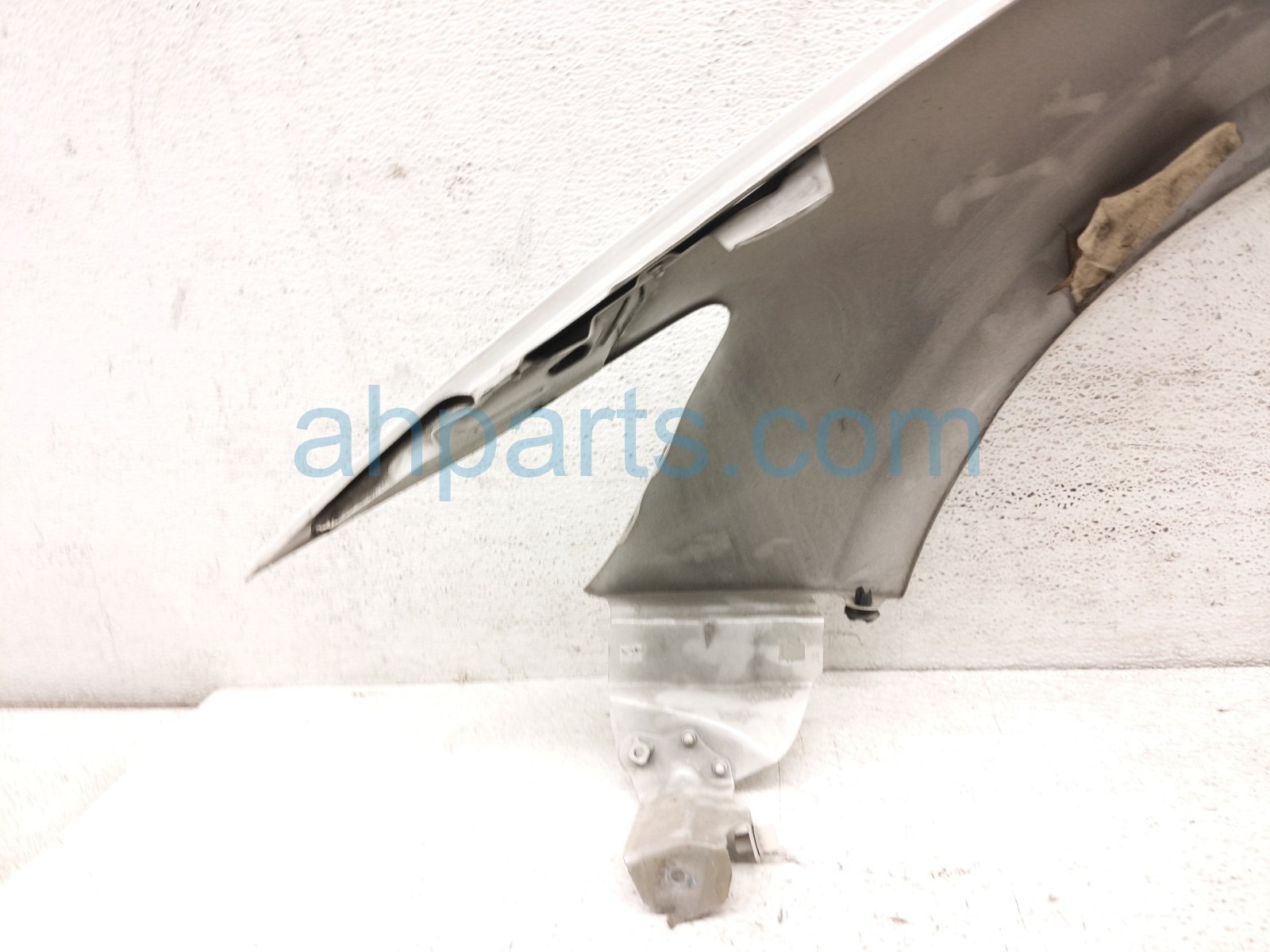 2019 Honda Accord Front Passenger Fender White 60210 TVA A00ZZ Replacement 2019 Honda Accord Front Passenger Fender White 60210 TVA A00ZZ Replacement thumbnail