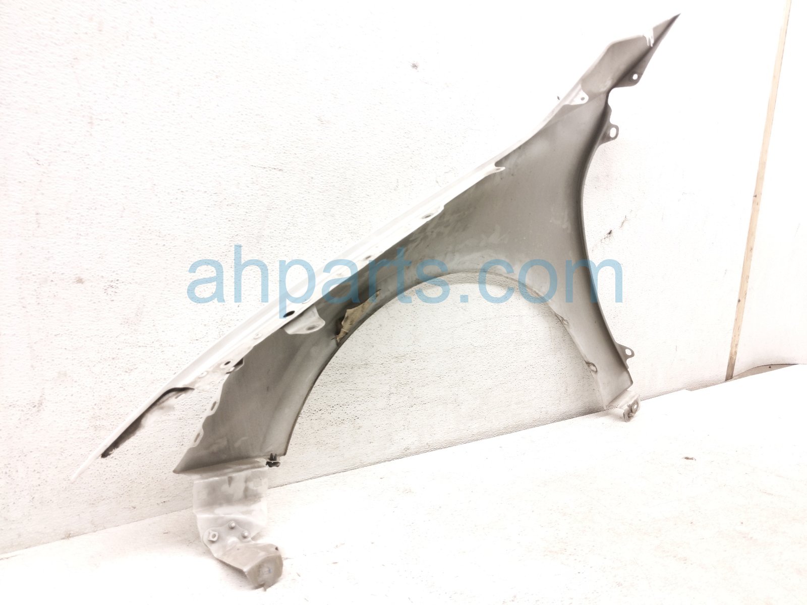 2019 Honda Accord Front Passenger Fender White 60210 TVA A00ZZ Replacement 2019 Honda Accord Front Passenger Fender White 60210 TVA A00ZZ Replacement thumbnail