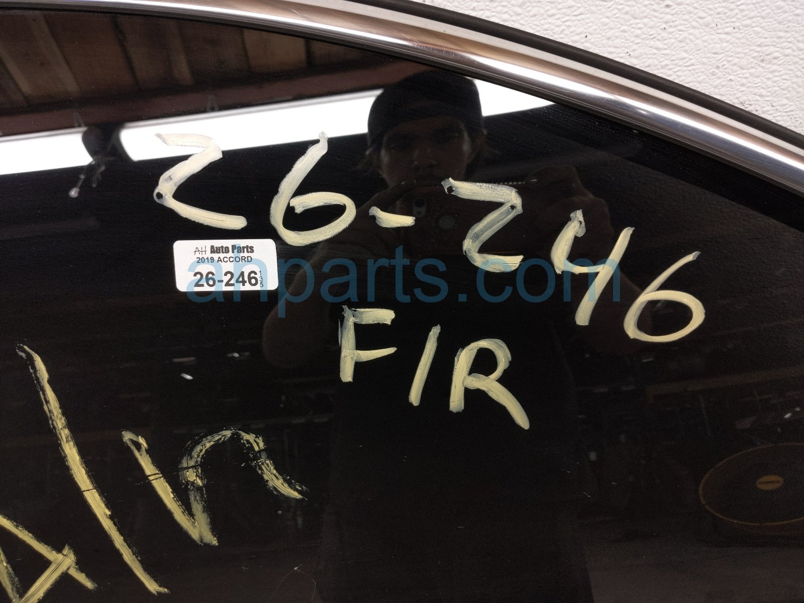 2019 Honda Accord Front Passenger Door White No Mirror/trim 67010 TVA 315ZZ Replacement 2019 Honda Accord Front Passenger Door White No Mirror/trim 67010 TVA 315ZZ Replacement thumbnail