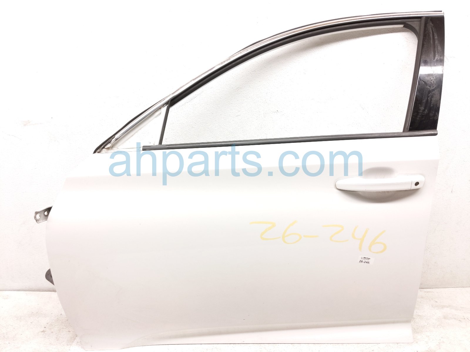 2019 Honda Accord Front Driver Door White No Mirror/trim 67050 TVA 315ZZ Replacement 2019 Honda Accord Front Driver Door White No Mirror/trim 67050 TVA 315ZZ Replacement thumbnail
