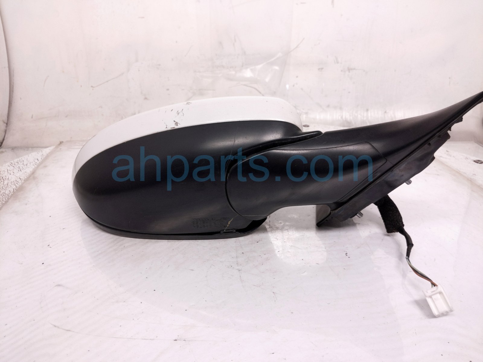 2019 Honda Accord Rear Passenger Side View Mirror White 76208 TVA A02 Replacement 2019 Honda Accord Rear Passenger Side View Mirror White 76208 TVA A02 Replacement thumbnail