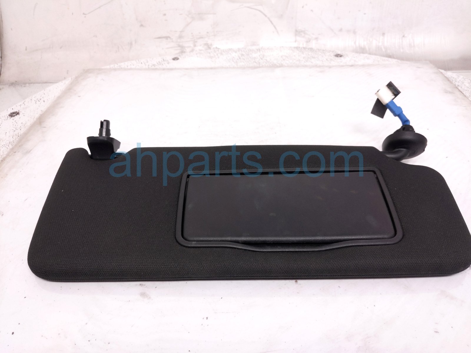 2019 Honda Accord Passenger Sun Visor Black 83230 TVA A01ZA Replacement 2019 Honda Accord Passenger Sun Visor Black 83230 TVA A01ZA Replacement thumbnail