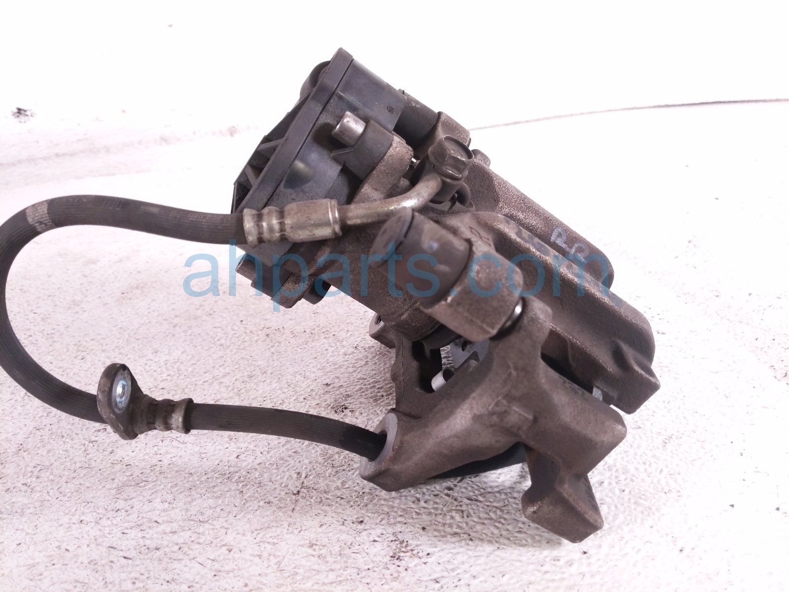 2019 Honda Accord Rear Passenger Brake Caliper 43018 TVA A05 Replacement 2019 Honda Accord Rear Passenger Brake Caliper 43018 TVA A05 Replacement thumbnail