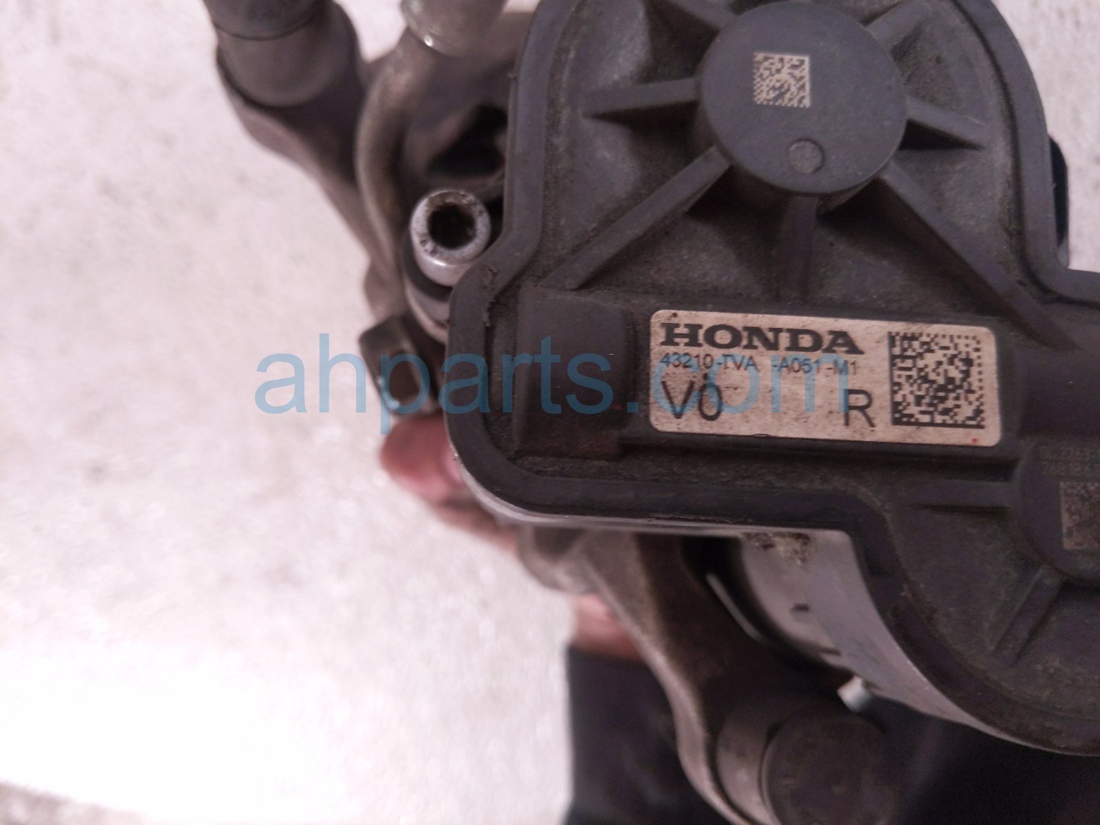 2019 Honda Accord Rear Passenger Brake Caliper 43018 TVA A05 Replacement 2019 Honda Accord Rear Passenger Brake Caliper 43018 TVA A05 Replacement thumbnail