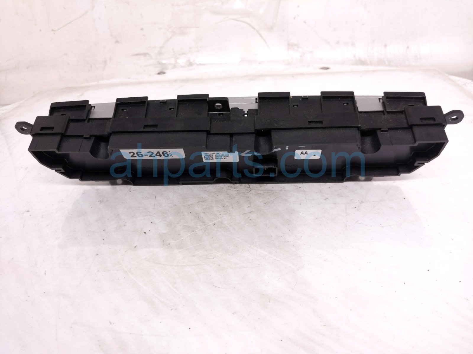 2019 Honda Accord Temperature Climate Heater/ac Control(on Dash) 79610 TVA A31ZA Replacement 2019 Honda Accord Temperature Climate Heater/ac Control(on Dash) 79610 TVA A31ZA Replacement thumbnail