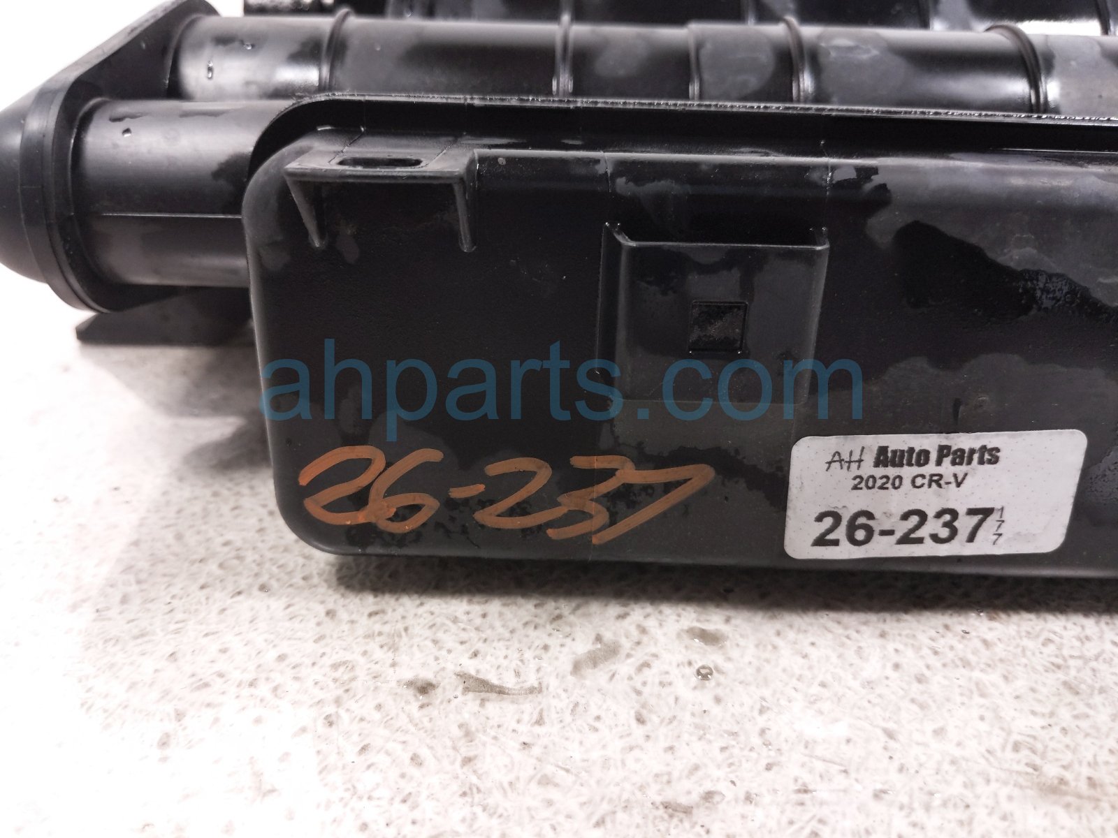 2020 Honda CR V Fuel Vapor Charcoal Canister 1.5t 17300 TLA A02 Replacement 2020 Honda CR V Fuel Vapor Charcoal Canister 1.5t 17300 TLA A02 Replacement thumbnail