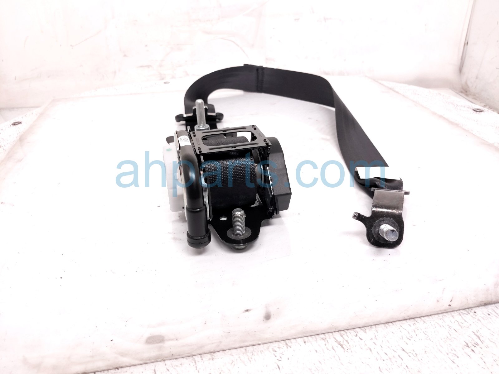 2023 Acura MDX Rear 2nd Row Passenger Seat Belt Black Tech 82350 TYA A014 M1 Replacement 2023 Acura MDX Rear 2nd Row Passenger Seat Belt Black Tech 82350 TYA A014 M1 Replacement thumbnail