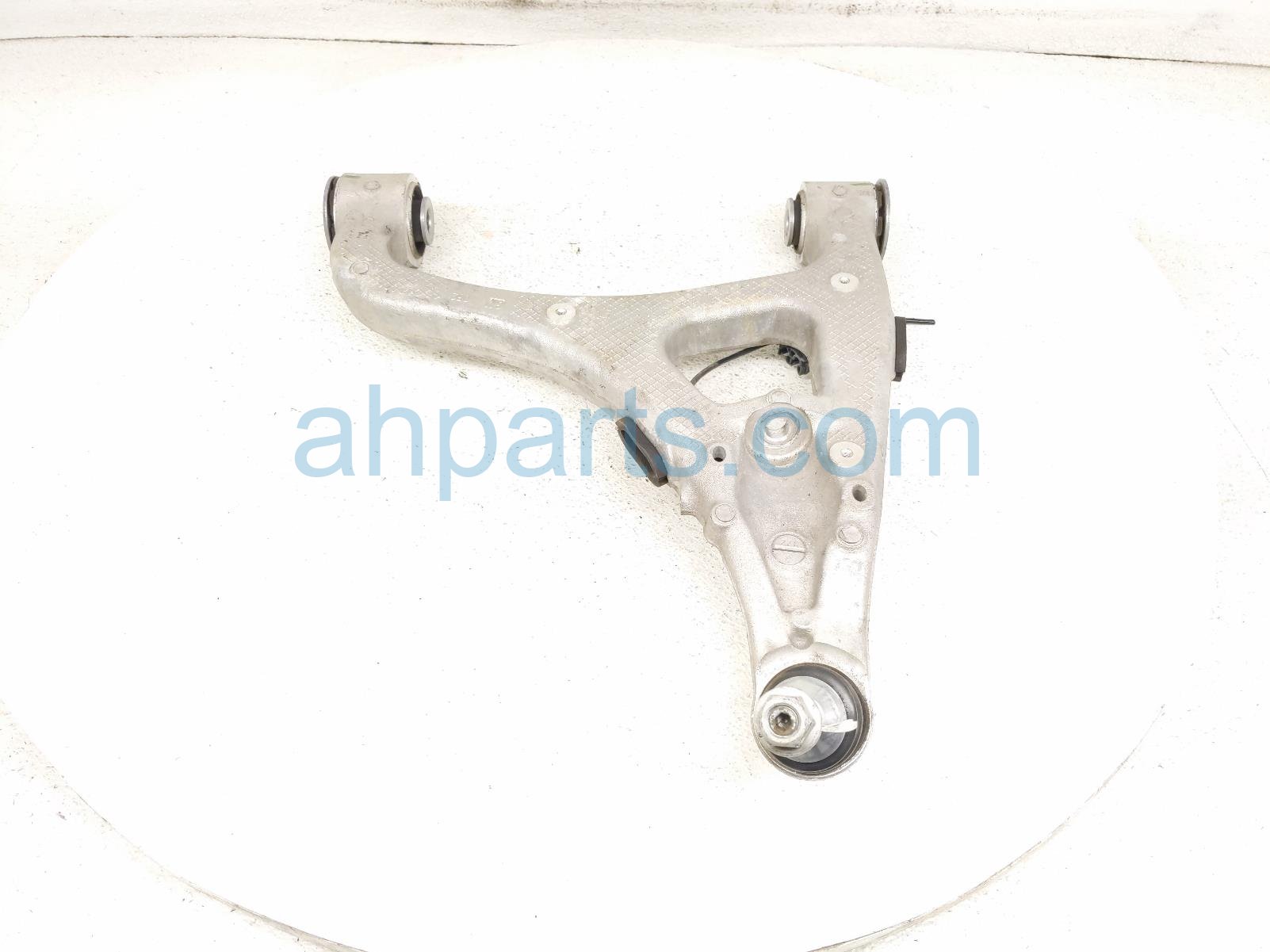 2024 Chevy Corvette Front Passenger Lower Control Arm 85561495 Replacement 2024 Chevy Corvette Front Passenger Lower Control Arm 85561495 Replacement thumbnail