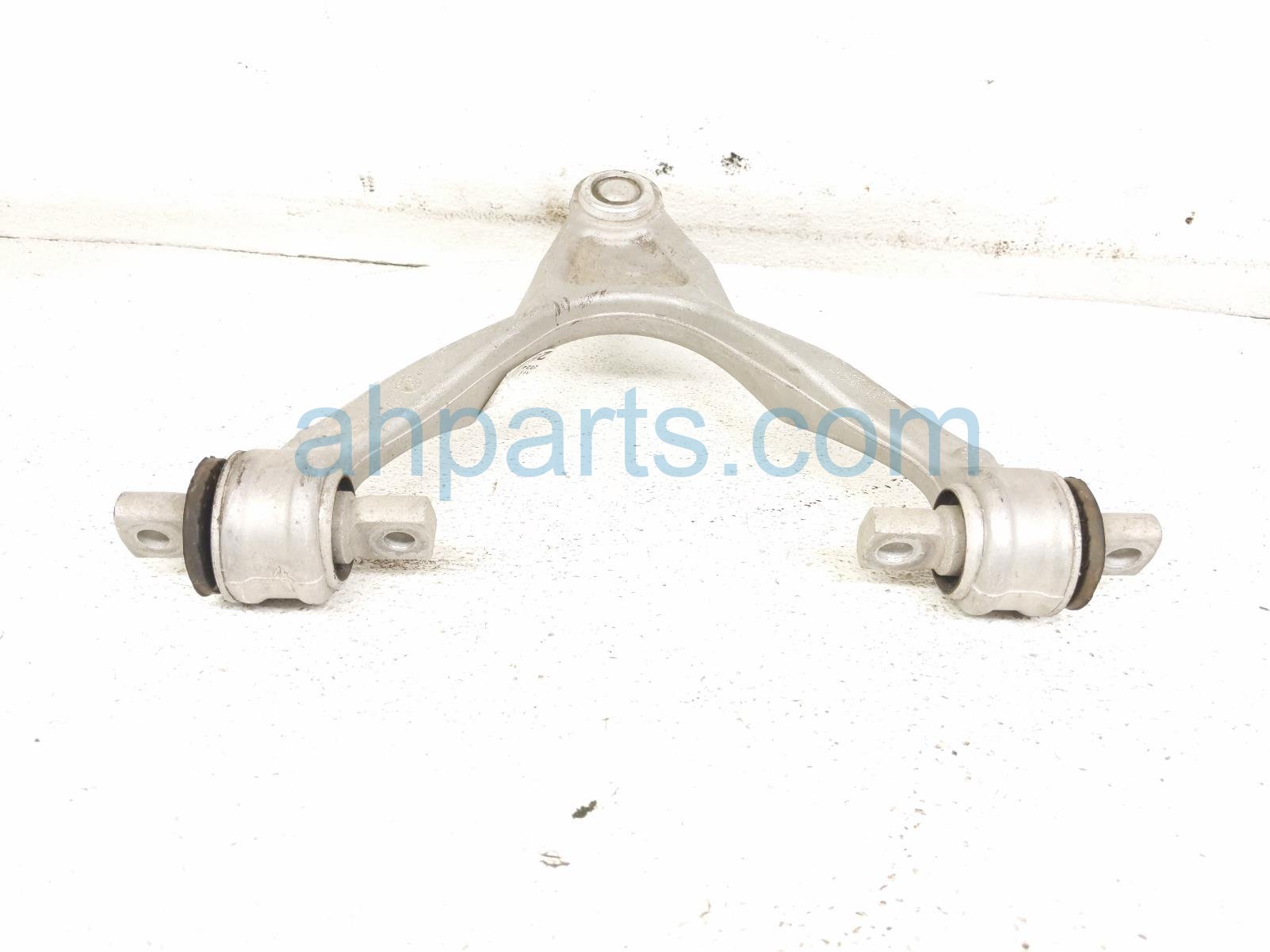 2024 Chevy Corvette Front Driver Upper Control Arm 84831805 Replacement 2024 Chevy Corvette Front Driver Upper Control Arm 84831805 Replacement thumbnail