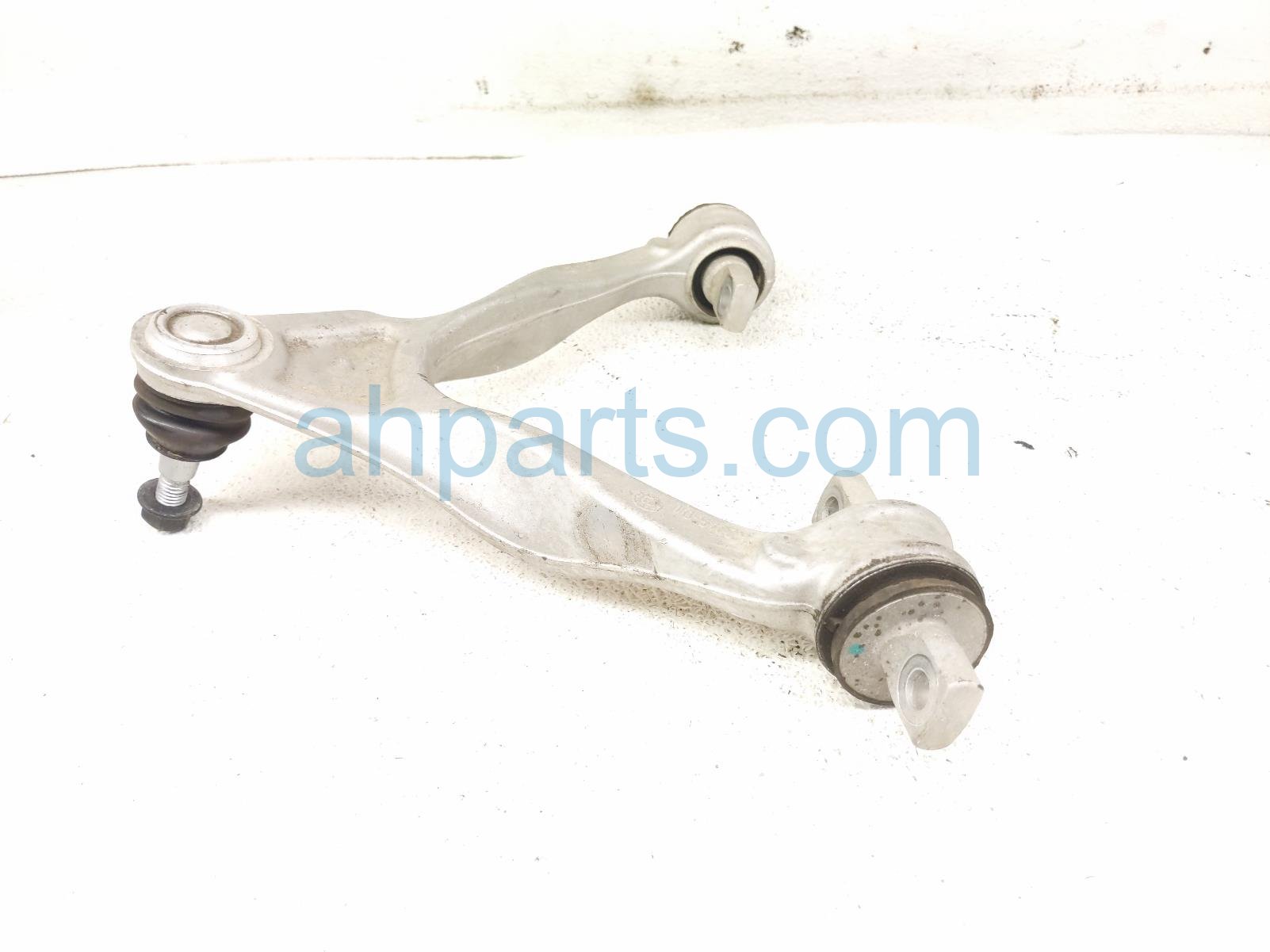 2024 Chevy Corvette Front Driver Upper Control Arm 84831805 Replacement 2024 Chevy Corvette Front Driver Upper Control Arm 84831805 Replacement thumbnail