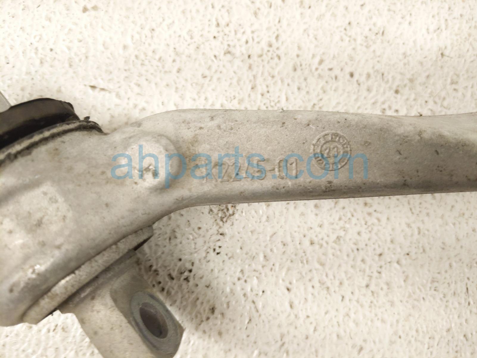 2024 Chevy Corvette Front Driver Upper Control Arm 84831805 Replacement 2024 Chevy Corvette Front Driver Upper Control Arm 84831805 Replacement thumbnail