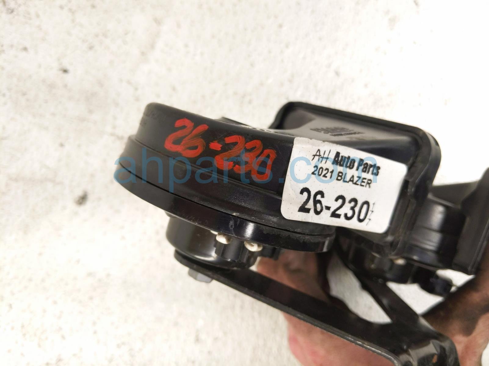 2021 Chevy Blazer High & Low Pitch Horn Assy 84782549 Replacement 2021 Chevy Blazer High & Low Pitch Horn Assy 84782549 Replacement thumbnail