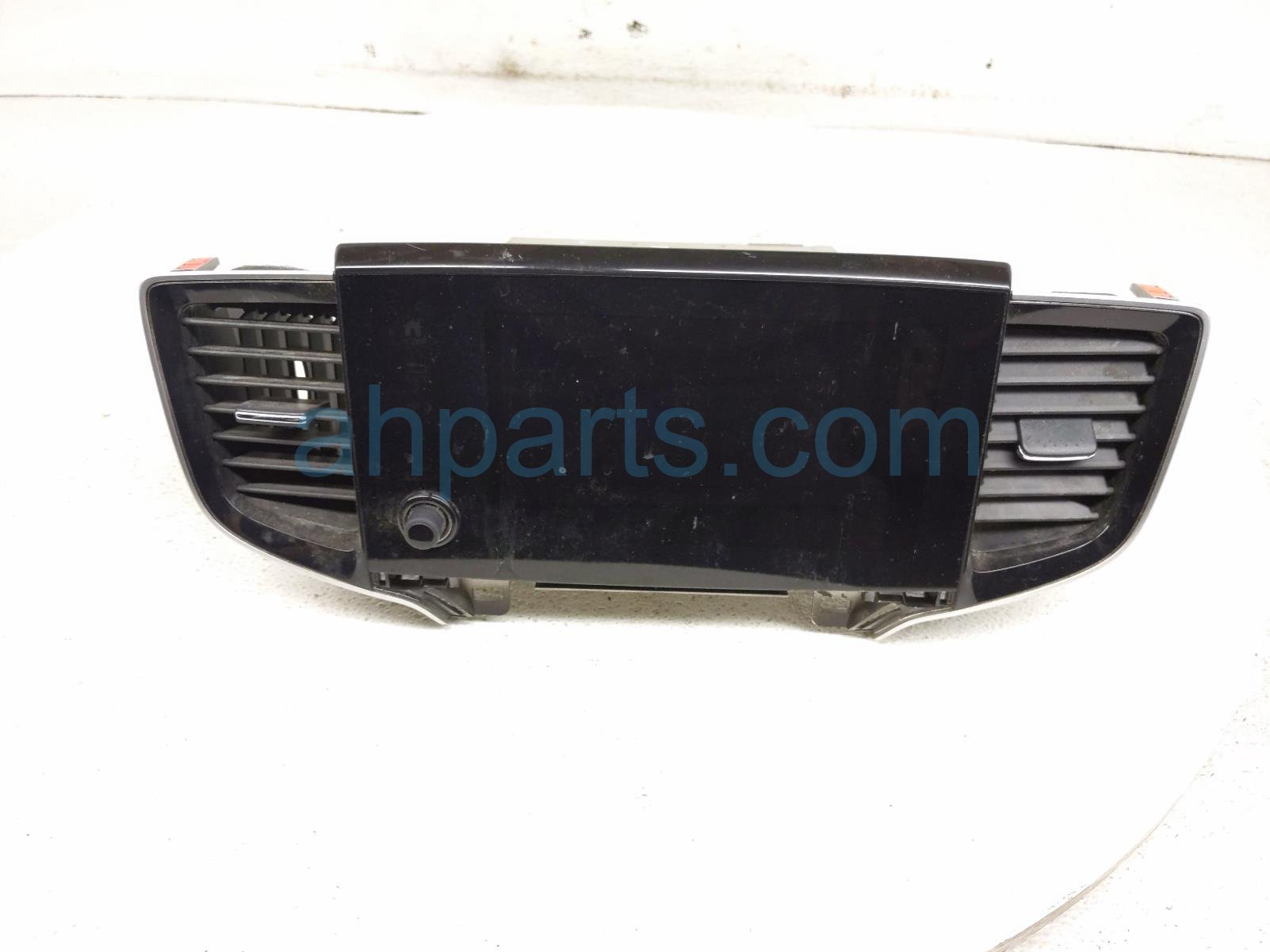 Honda INFOTAINMENT NAV DISPLAY SCREEN