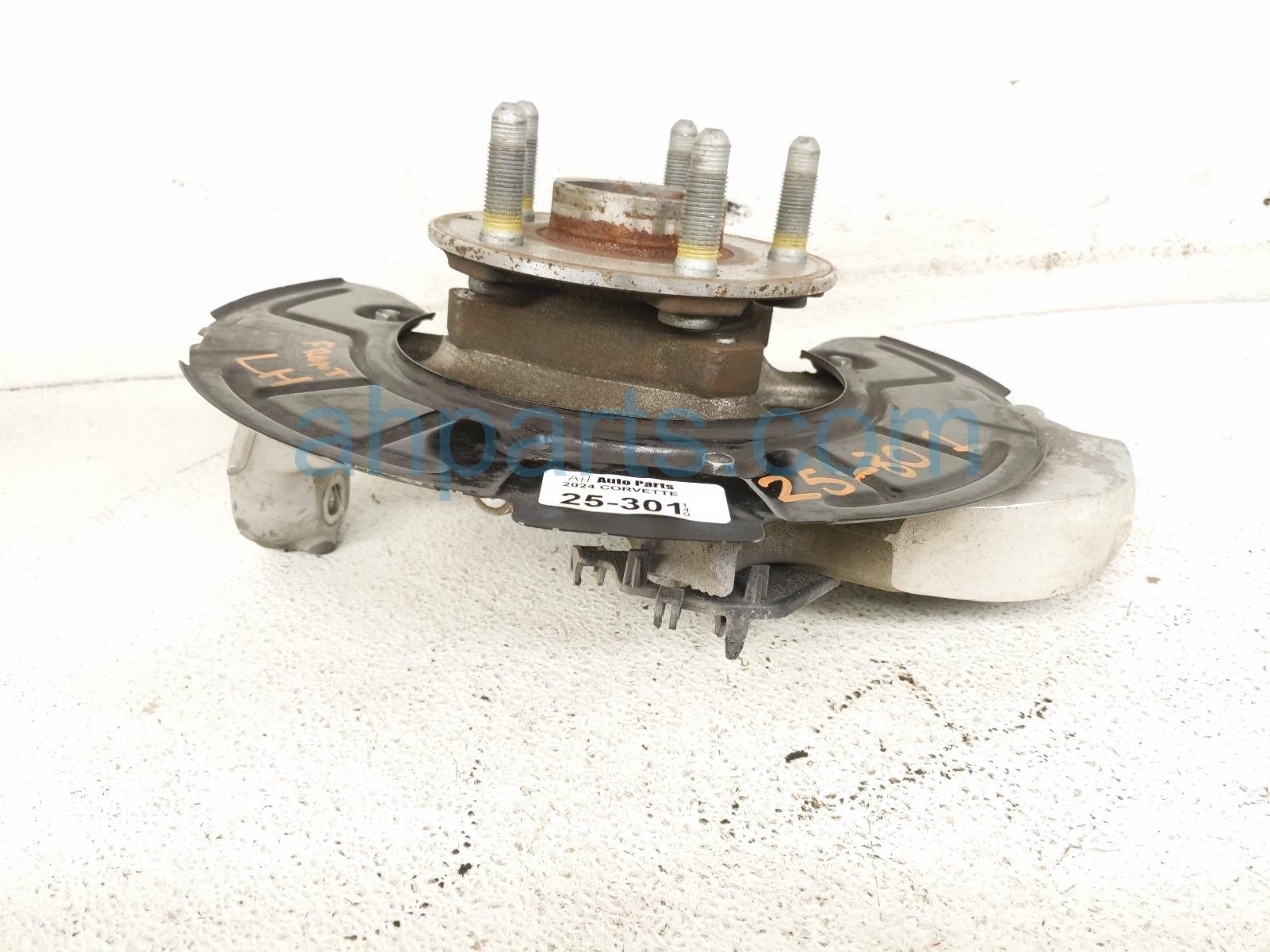 2024 Chevy Corvette Front Driver Spindle Knuckle Hub 84612177 Replacement 2024 Chevy Corvette Front Driver Spindle Knuckle Hub 84612177 Replacement thumbnail