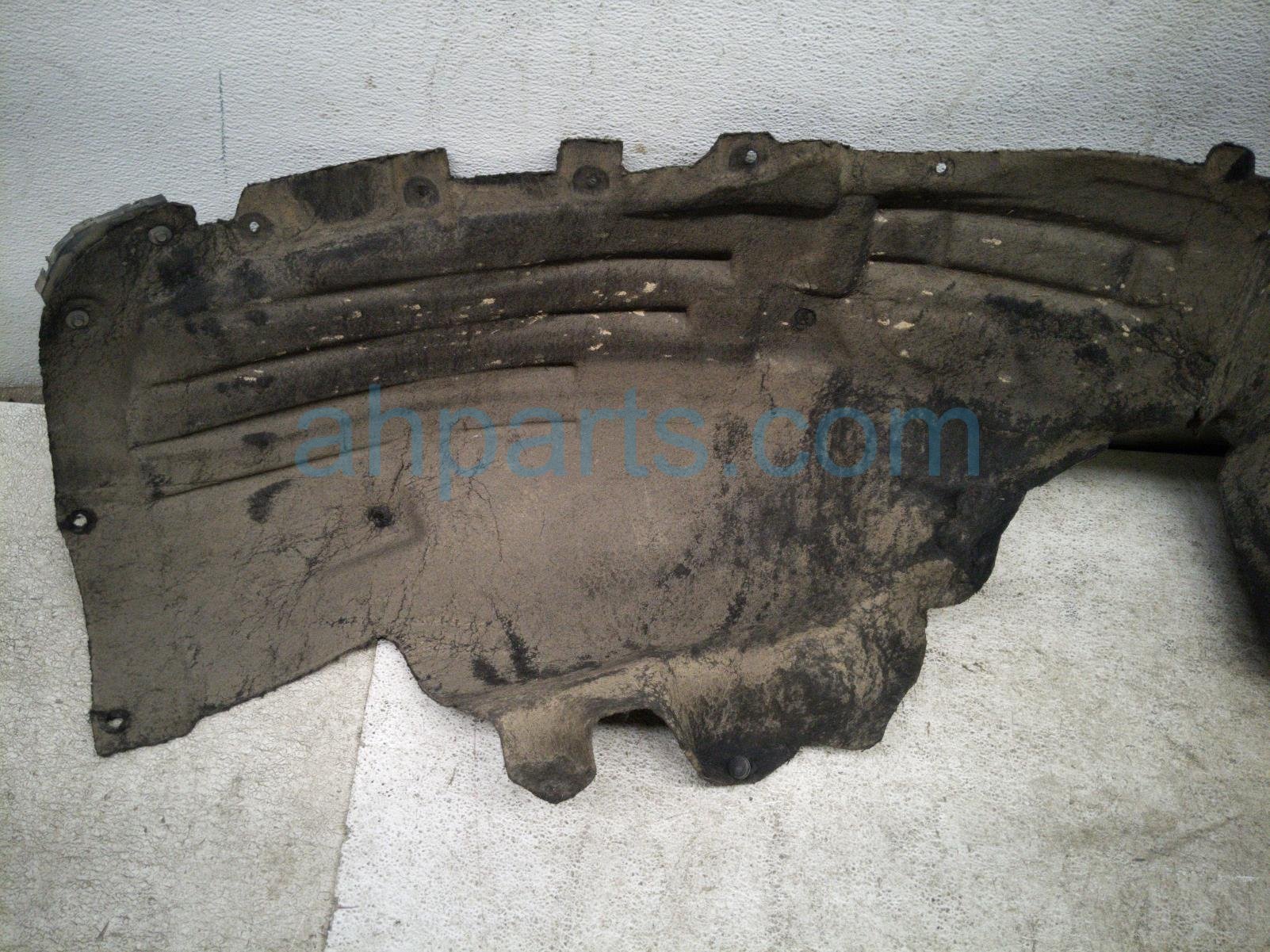 2020 Ford Explorer Front Driver Inner Fender Liner LB5Z 16103 D Replacement 2020 Ford Explorer Front Driver Inner Fender Liner LB5Z 16103 D Replacement thumbnail