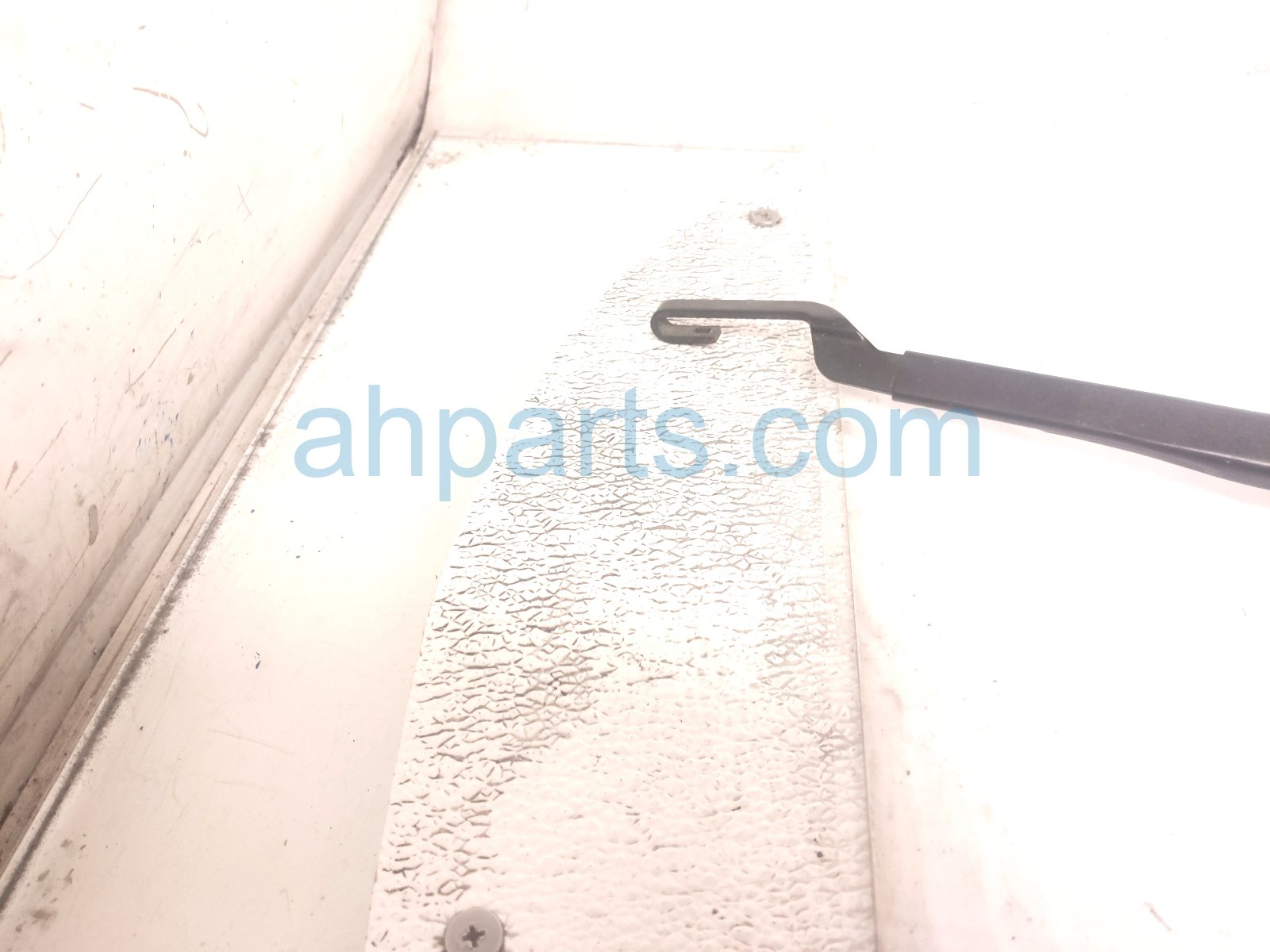 2014 Toyota Prius Passenger Windshield Wiper Arm 85211 47100 Replacement 2014 Toyota Prius Passenger Windshield Wiper Arm 85211 47100 Replacement thumbnail